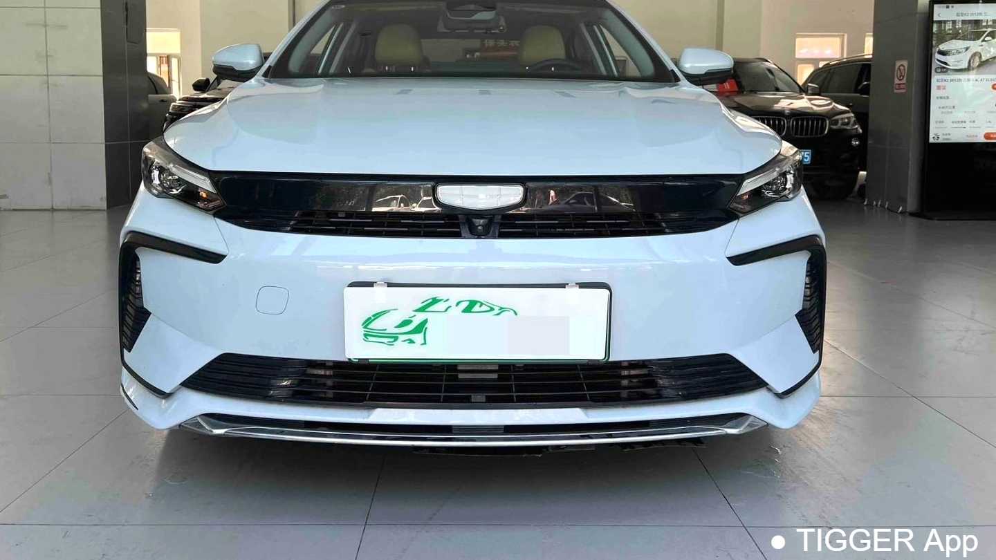 Geely EMGRAND L HiP 2024 Champion Edition 1.5TD-DHT Pro 100KM Excellence
