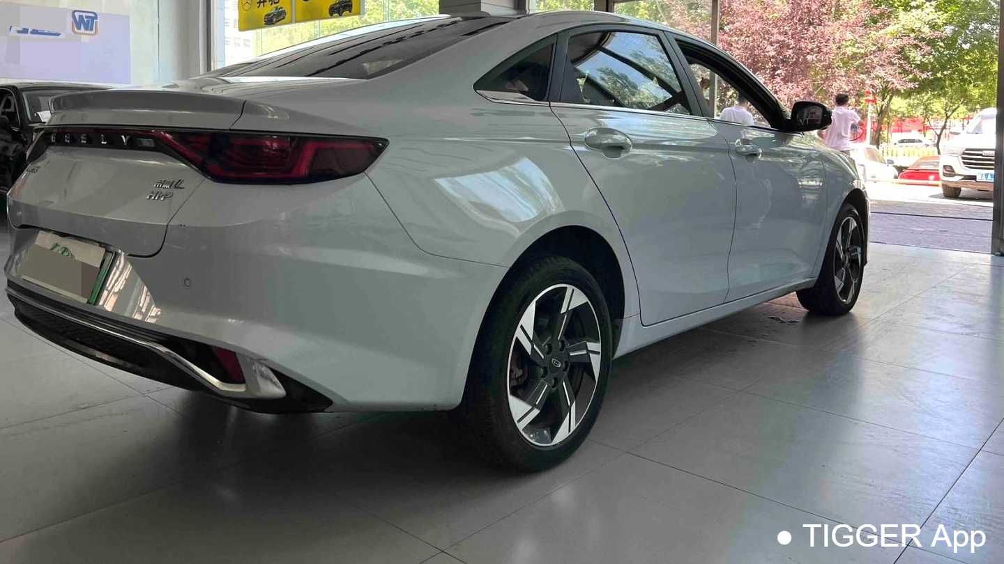 Geely EMGRAND L HiP 2024 Champion Edition 1.5TD-DHT Pro 100KM Excellence