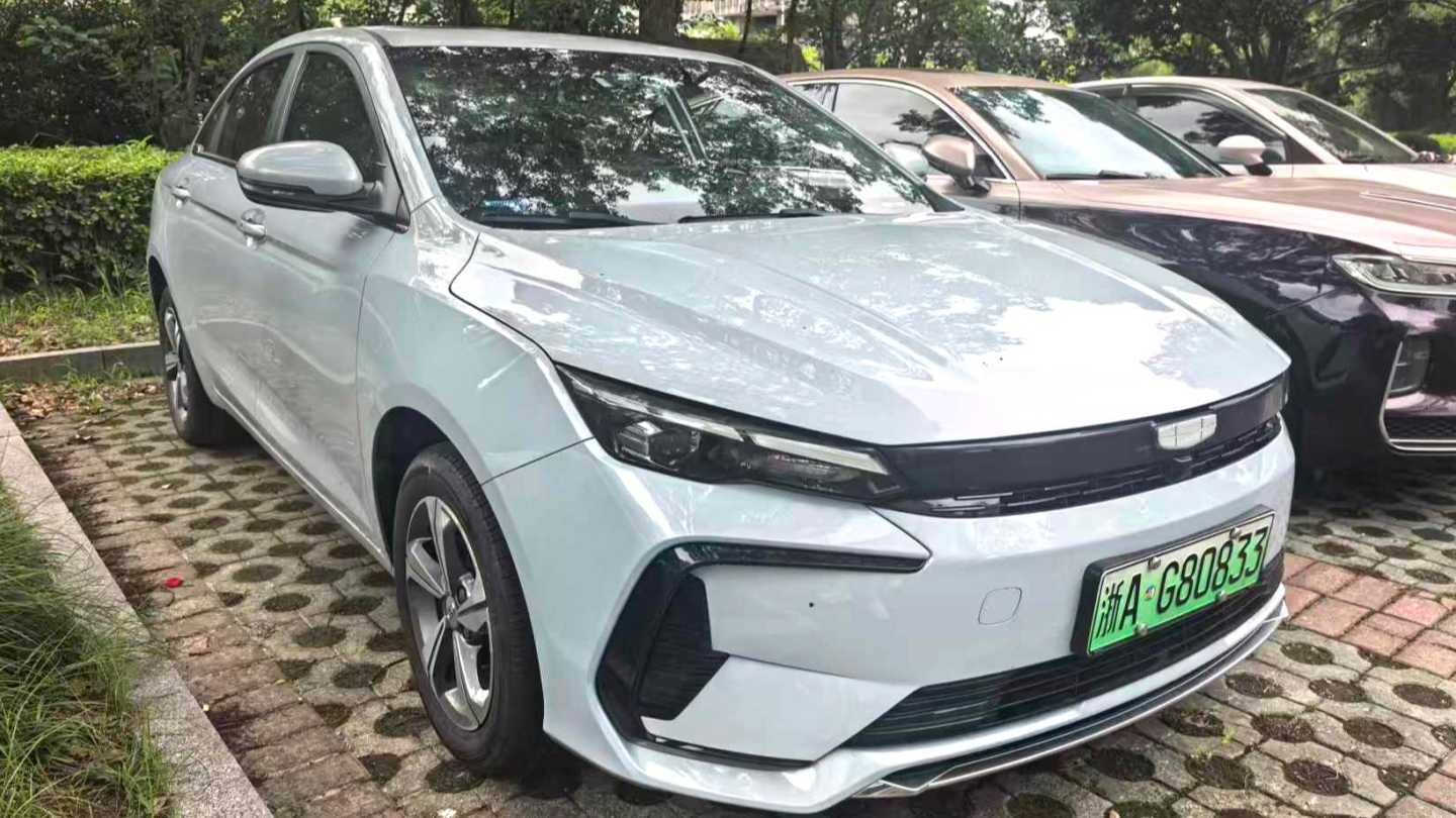 Geely EMGRAND L HiP 2024 Champion Edition 1.5TD-DHT Pro 100KM Superb