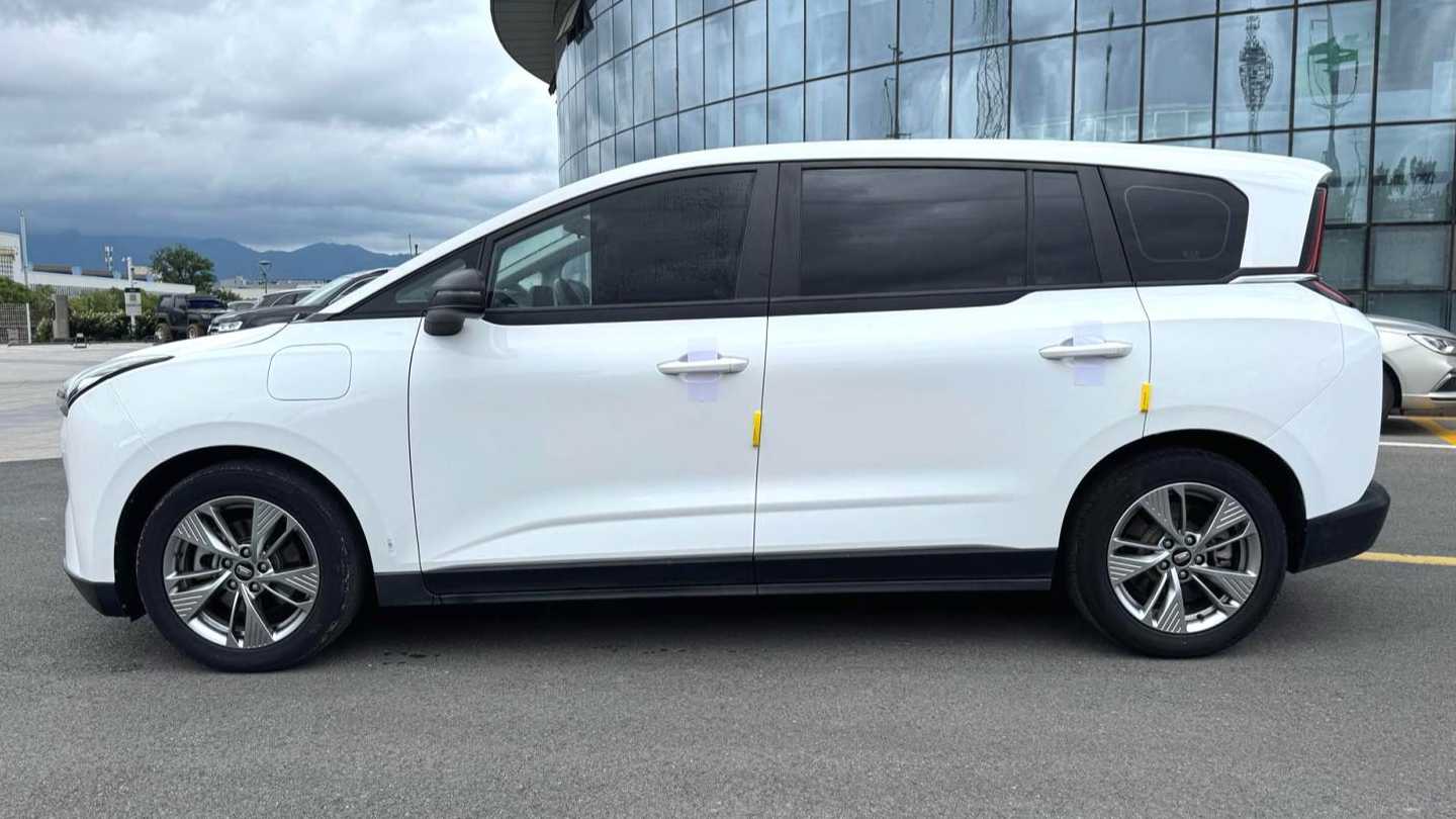 BESTUNE NAT 2023 PRO Comfort Travel Extended Battery Swap Edition 401km