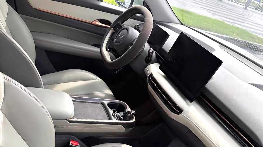 BESTUNE Yueyi 03 2025 565km Ultimate Edition