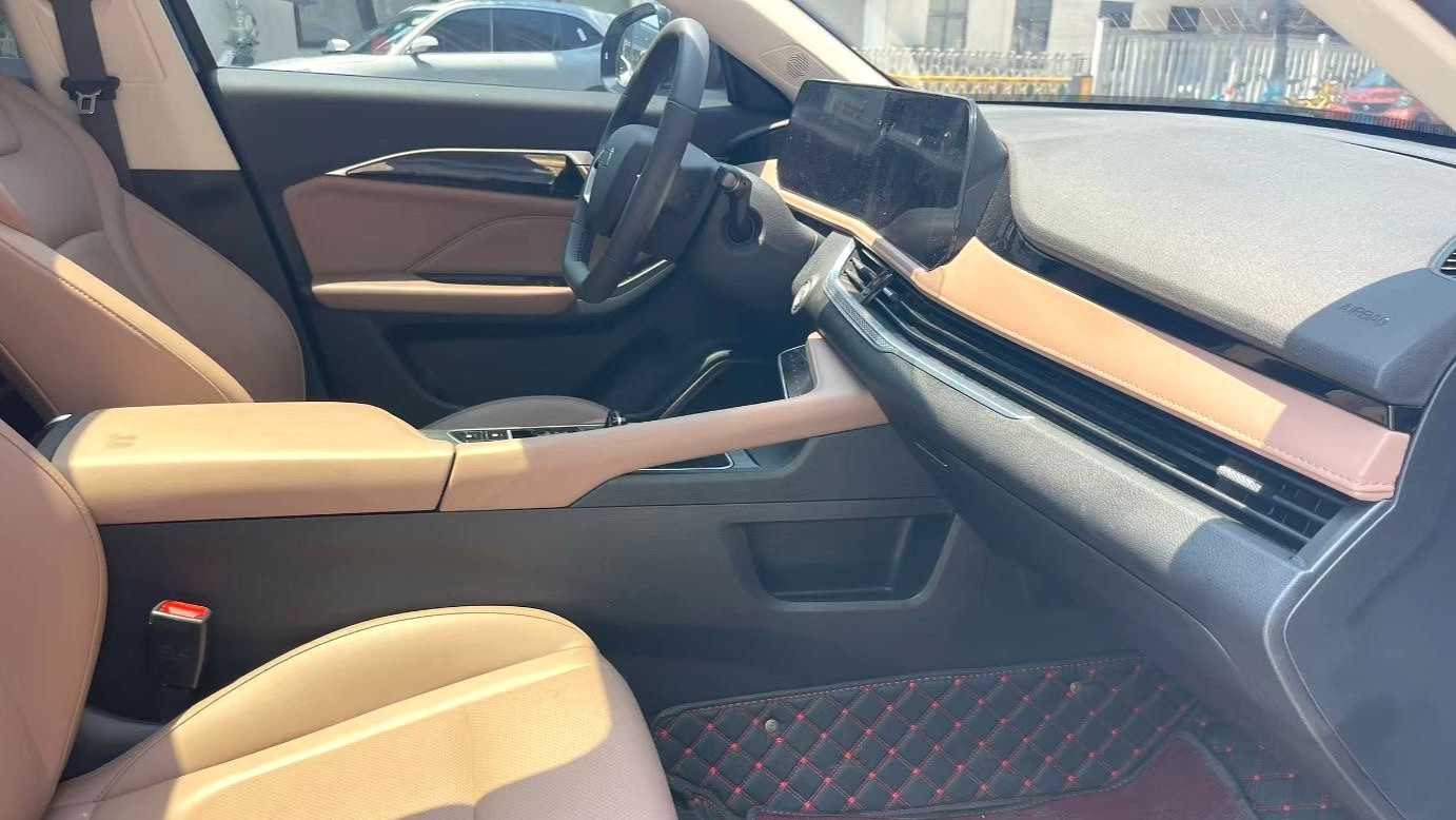 BESTUNE B70 2025 Dragon Teng 1.5T Black Knight Edition