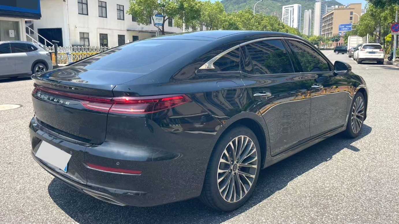 BESTUNE B70 2025 Dragon Teng 1.5T Black Knight Edition