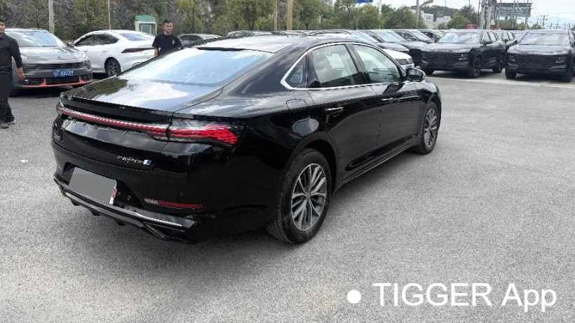 Geely PREFACE 2024 Oil Mix 1.5TD Nebula Edition