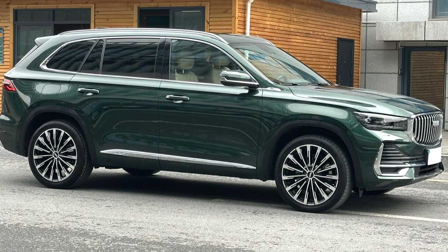Geely Monjaro 2025 Dongfang Yao 2.0TD Automatic 4WD Moon Watching Edition
