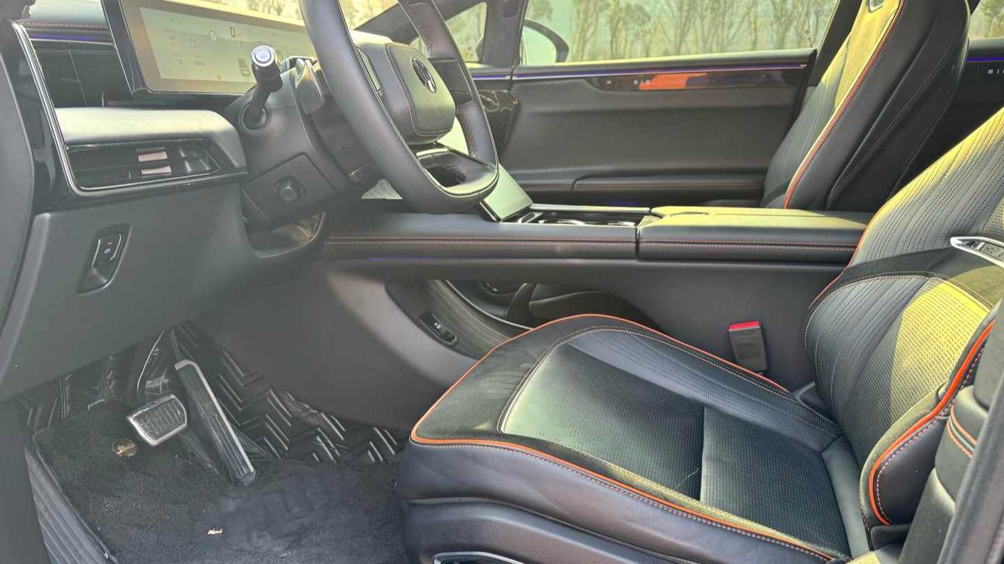 HiPhi X 2022 Chuangyuan Edition 6-seater Long Range Edition