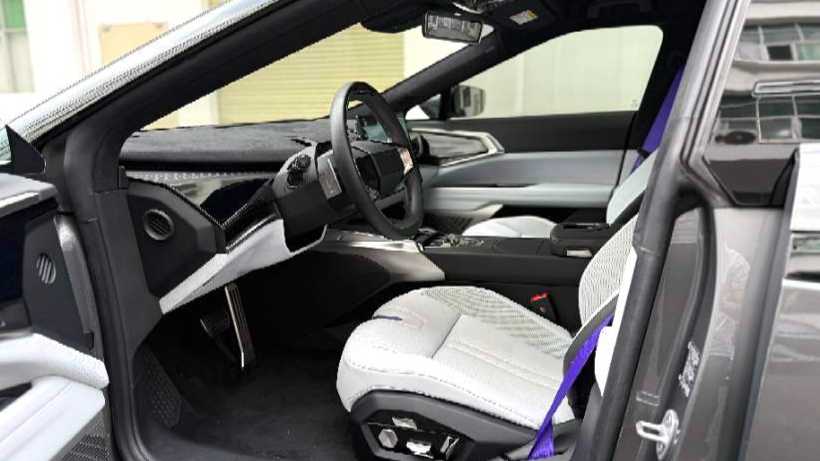 HiPhi Z 2023 Four seater version