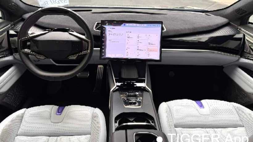 HiPhi Z 2023 Four seater version