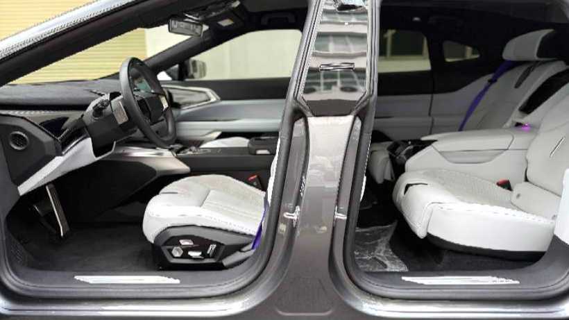 HiPhi Z 2023 Four seater version