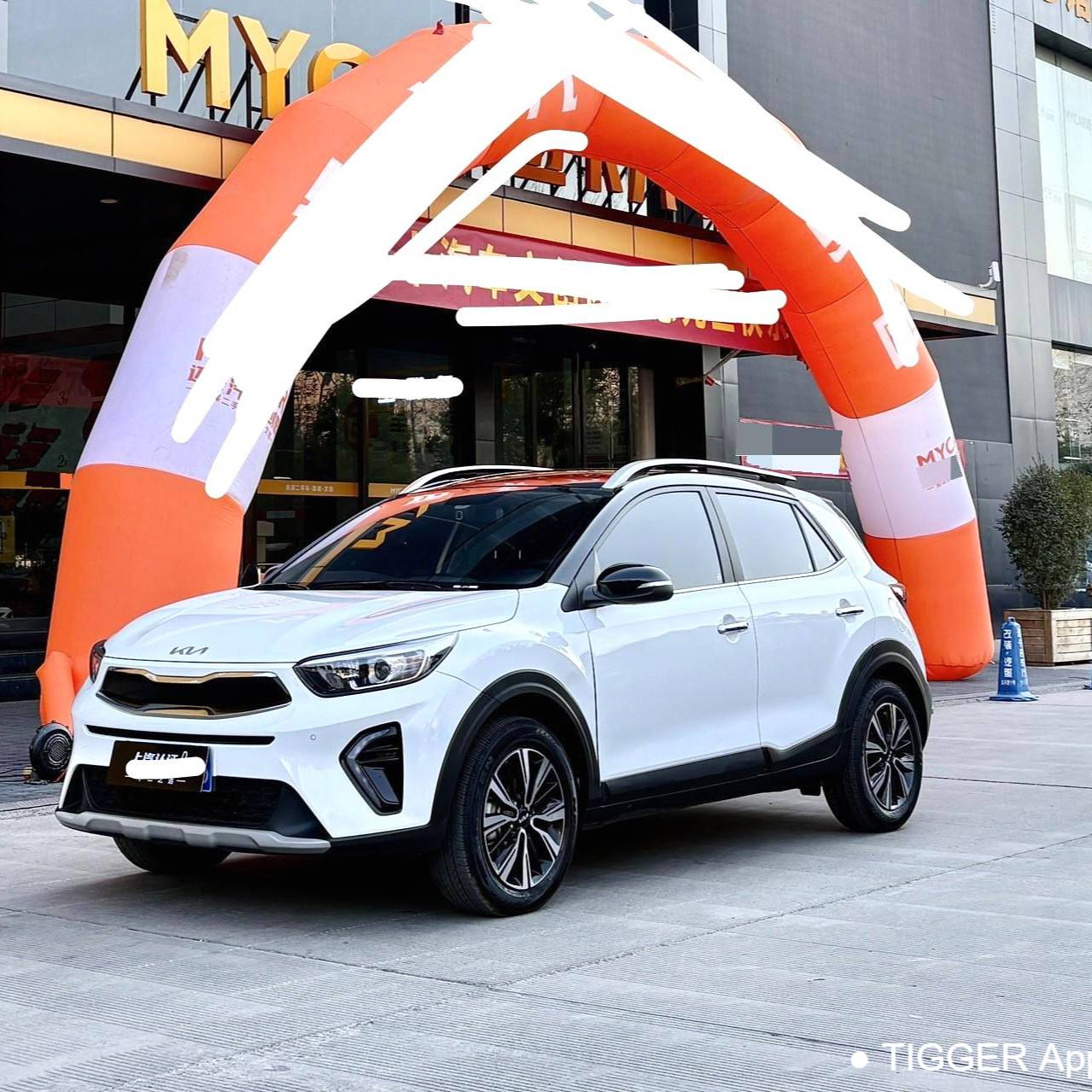 KIA 2021 Stonic 1.4 Stepless Sunroof Automatic Transmission سيارة مستعملة