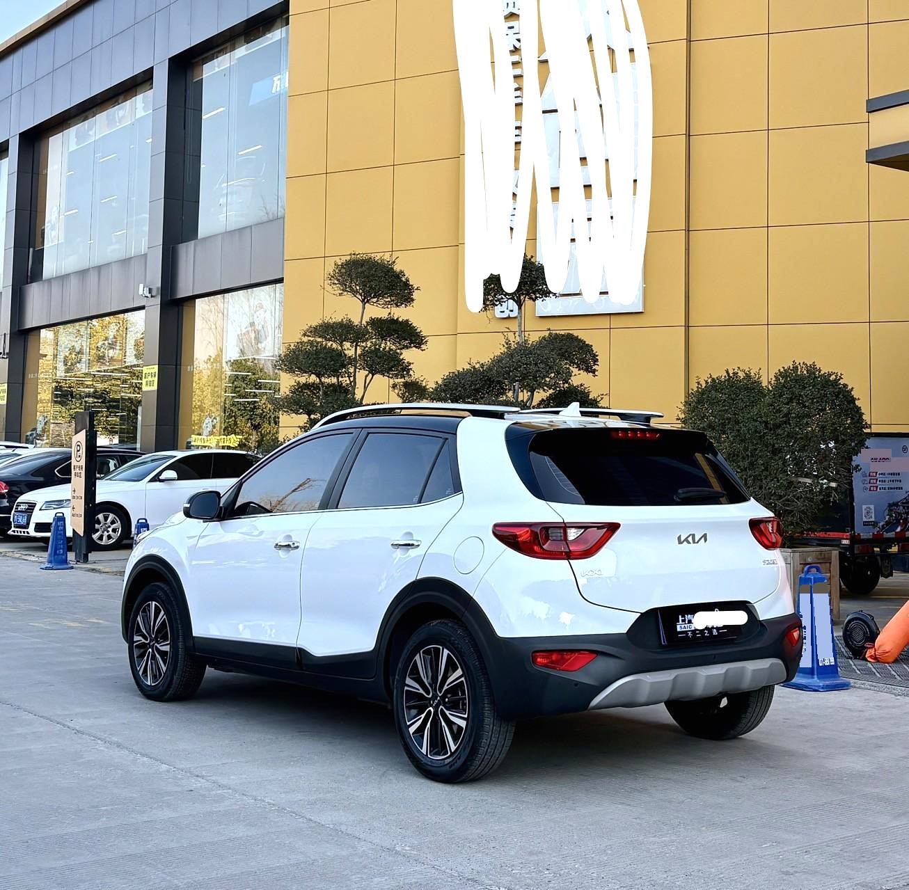 KIA 2021 Stonic 1.4 Stepless Sunroof Automatic Transmission