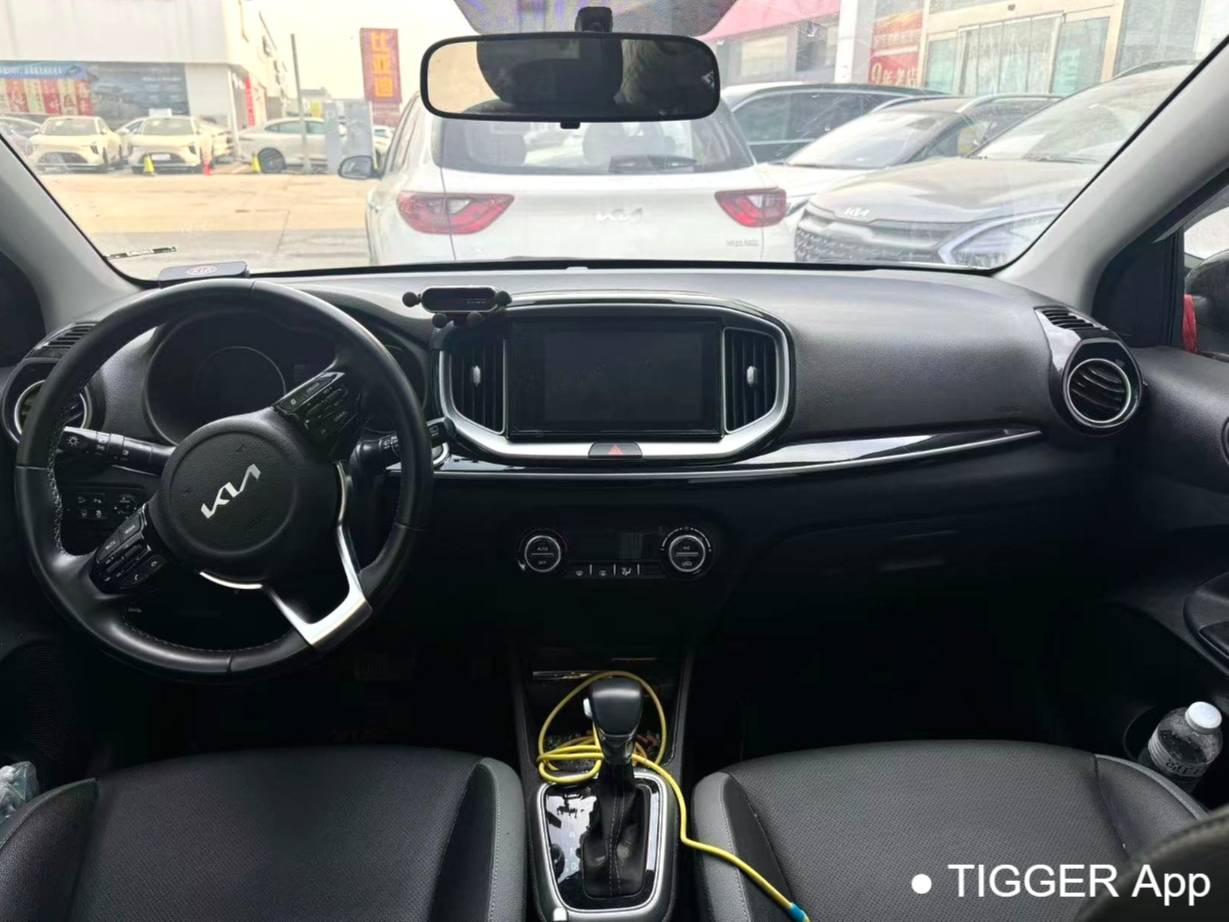 KIA 2021 Stonic 1.4 Stepless Sunroof Automatic Transmission