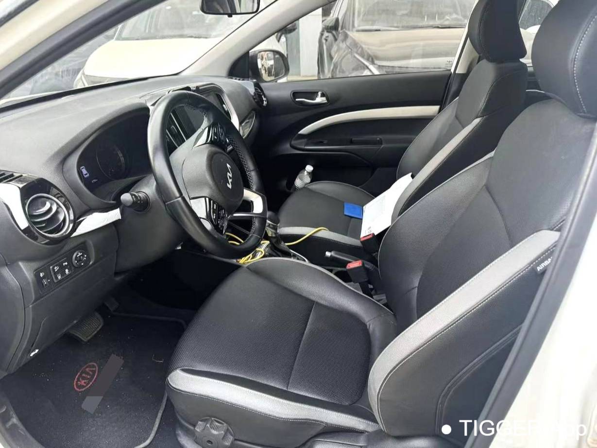 KIA 2021 Stonic 1.4 Stepless Sunroof Automatic Transmission