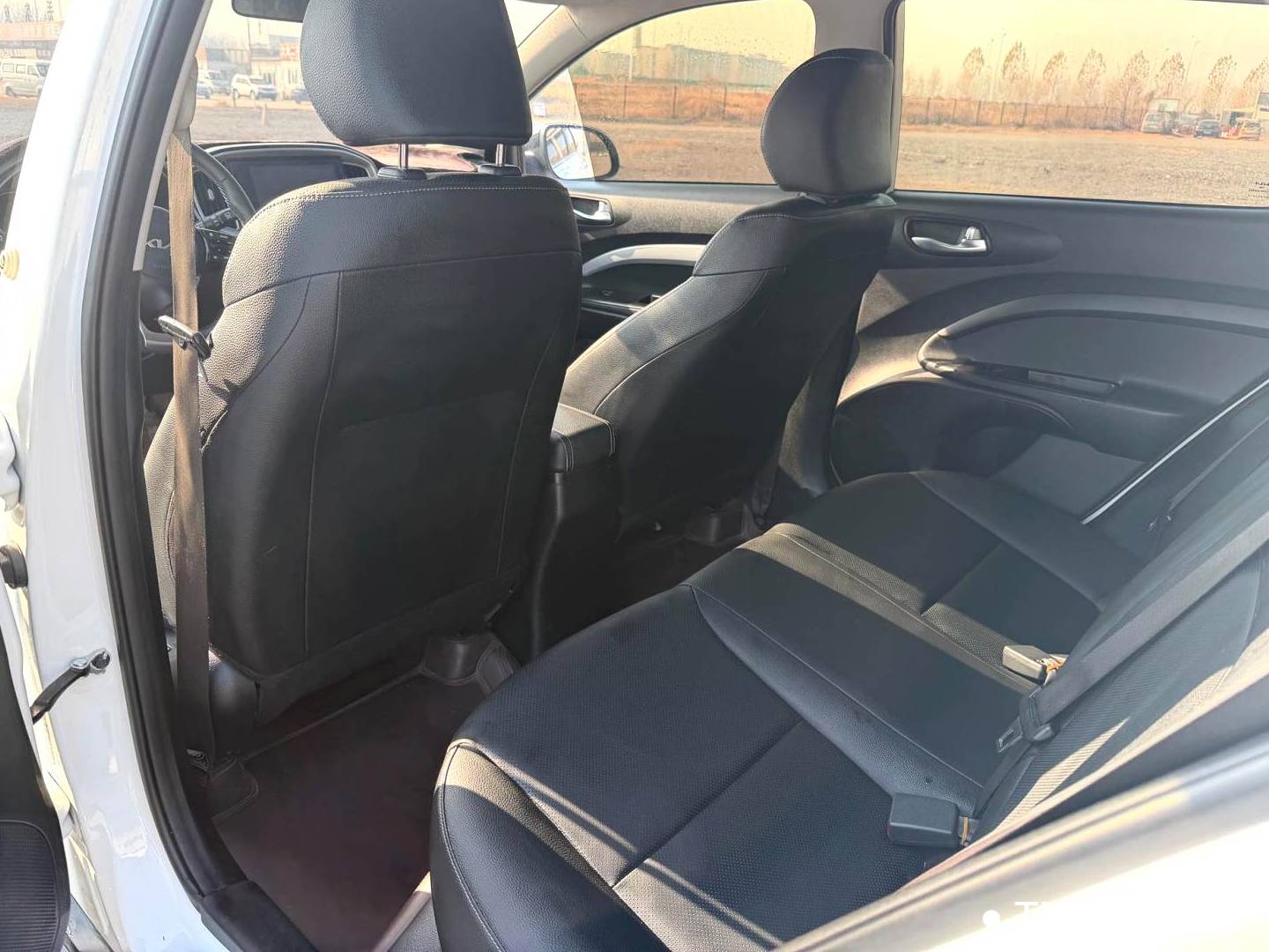 KIA 2021 Stonic 1.4 Unlimited Fun Enjoyment Sunroof Automatic Transmission