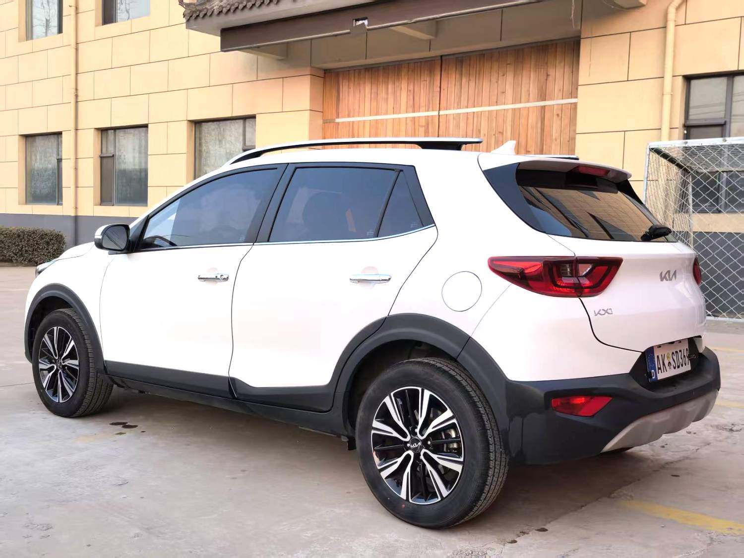 KIA 2021 Stonic 1.4 Fun Edition Automatic Transmission