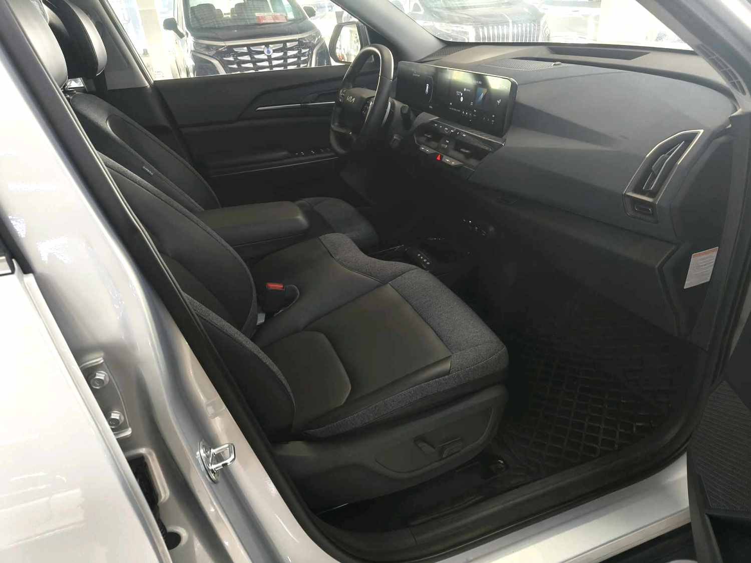 KIA 2024 EV5 530 Land Automatic Transmission