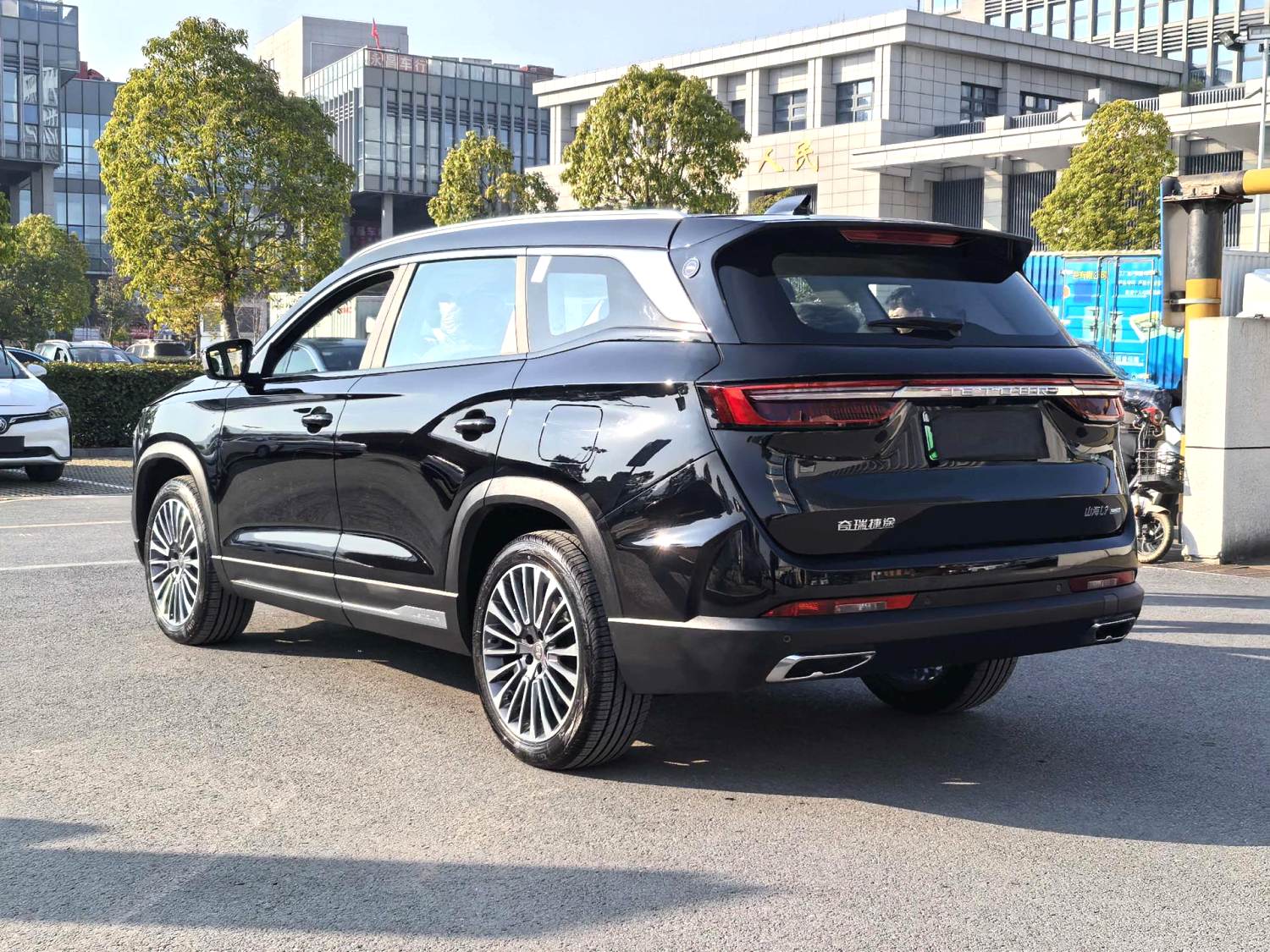 JETOUR 2023 Shanhai L9 1.5TD Pro 7-seater automatic transmission