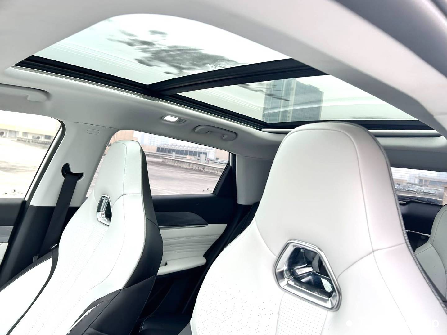 AEOLUS 2023 Haohan DH-i 1.5T Luxury Edition Automatic Transmission