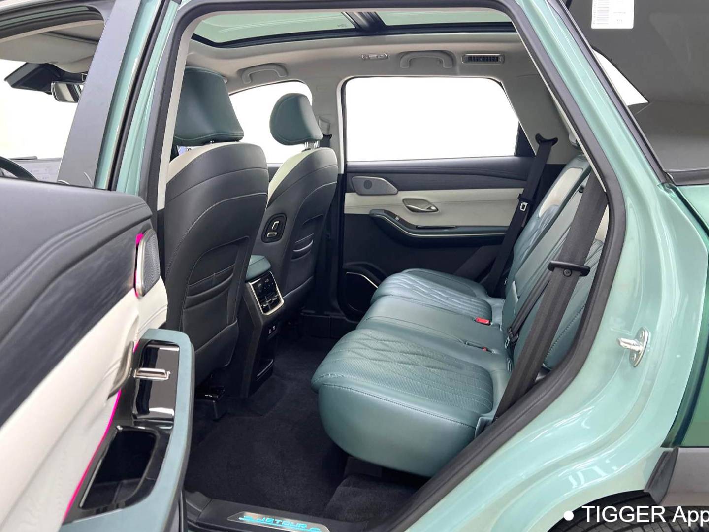 JETOUR 2023 Shanhai L9 1.5TD Pro 7-seater automatic transmission