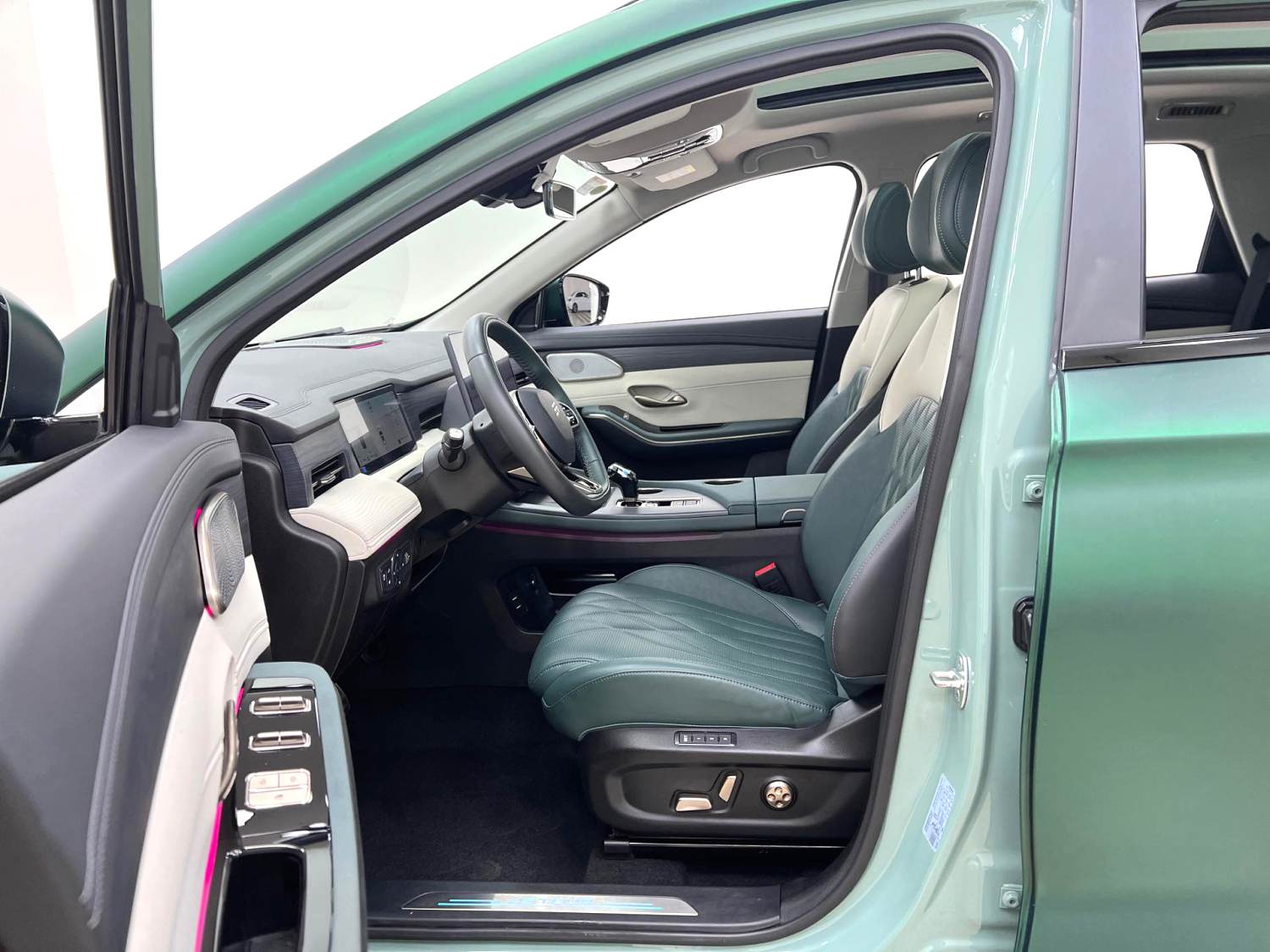 JETOUR 2023 Shanhai L9 1.5TD Pro 7-seater automatic transmission