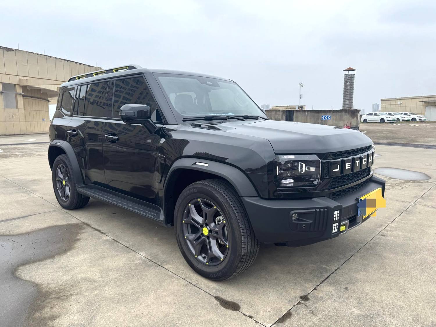 JETOUR 2023 Traveler 2.0T 4WD Crossover PRO Automatic Transmission