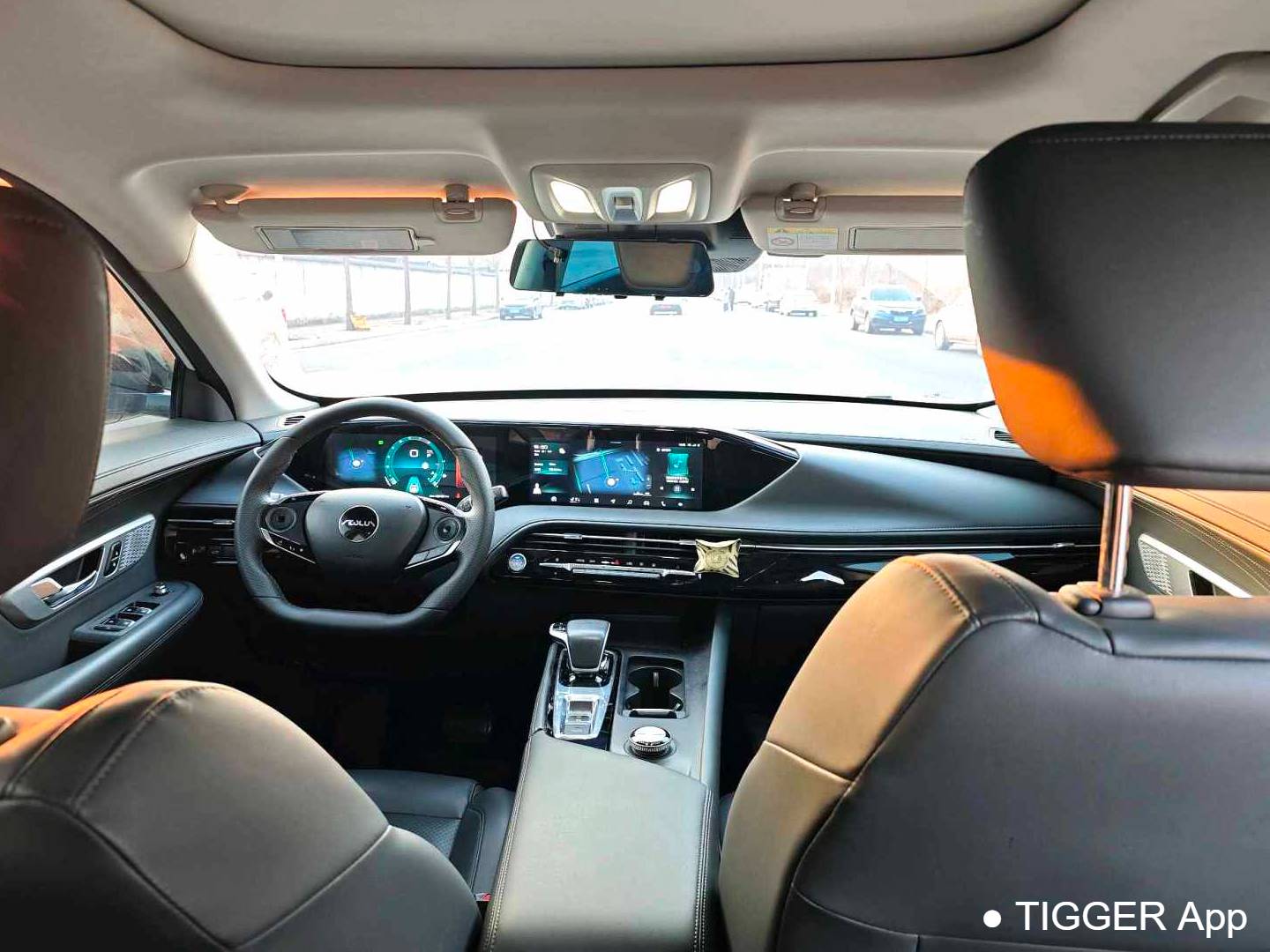 AEOLUS 2022 HUGE 1.5T Enjoyment Edition · Intelligent Automatic Transmission