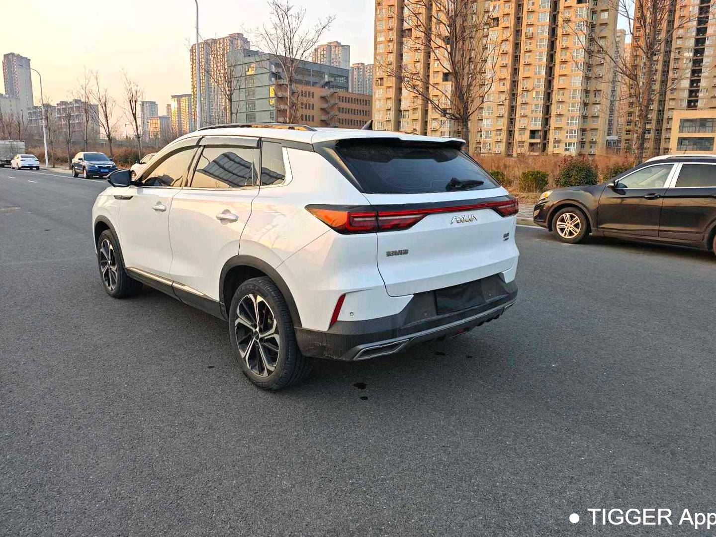 AEOLUS 2022 HUGE 1.5T Enjoyment Edition · Intelligent Automatic Transmission