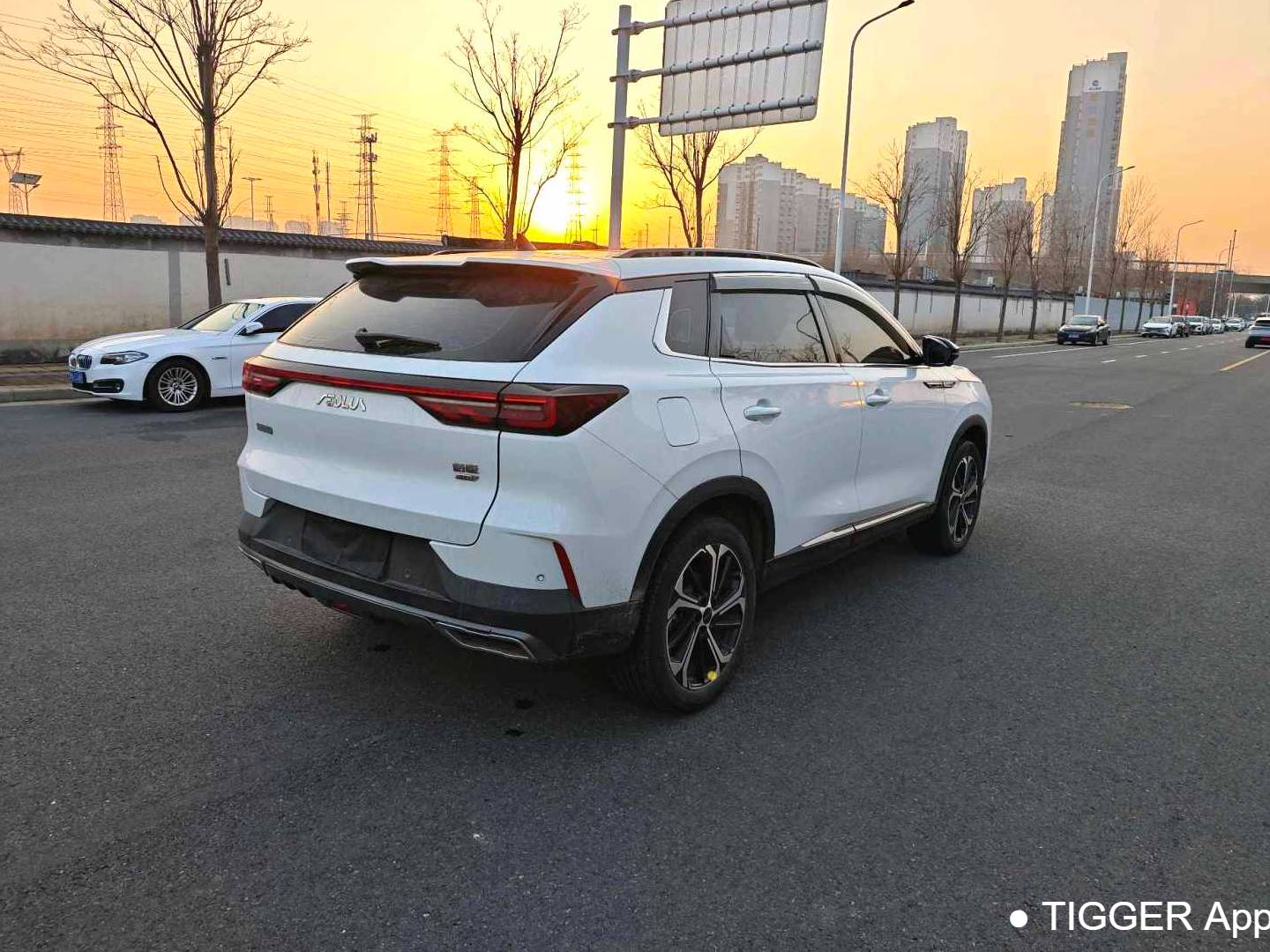 AEOLUS 2022 HUGE 1.5T Enjoyment Edition · Intelligent Automatic Transmission