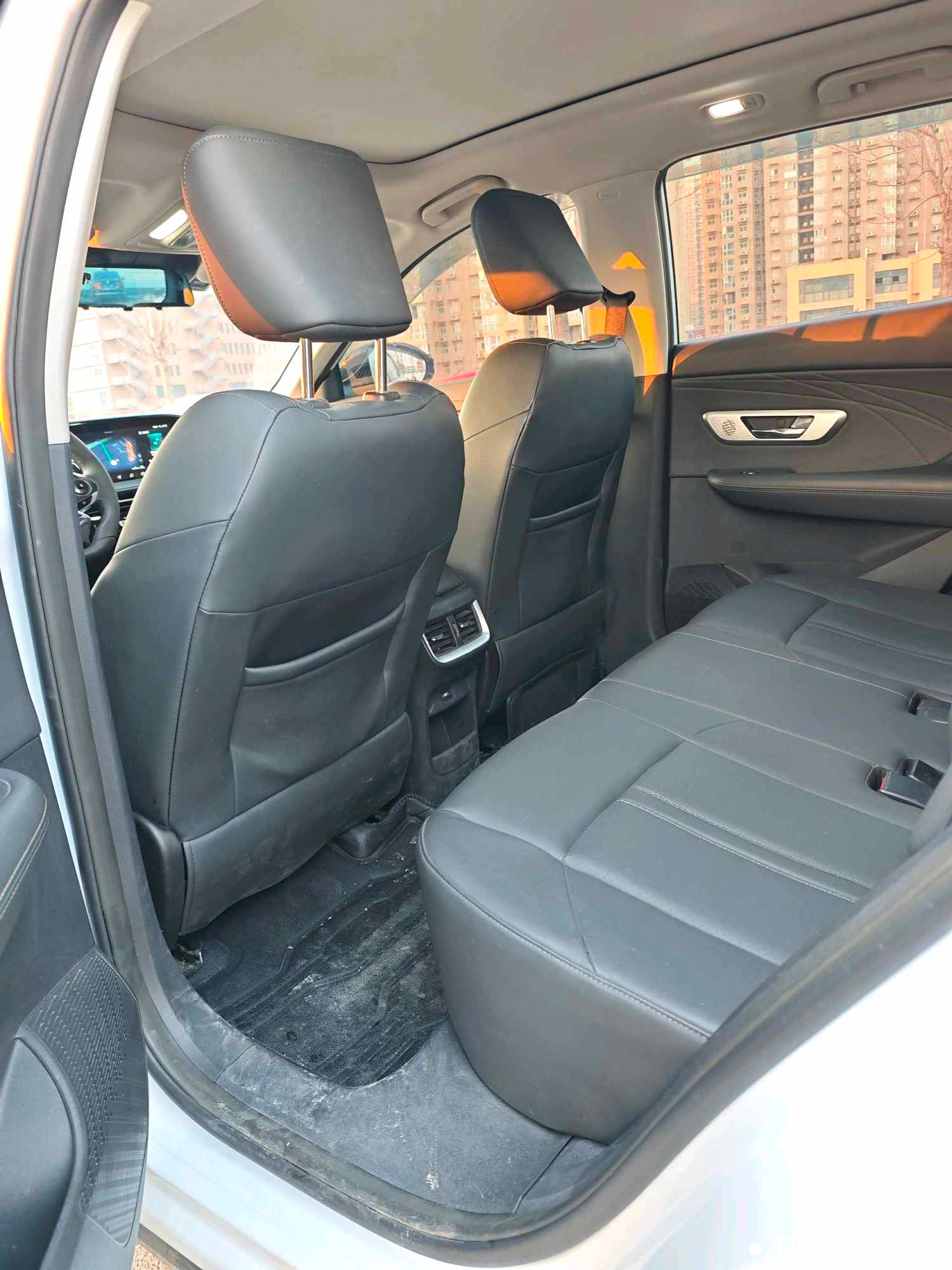 AEOLUS 2022 HUGE 1.5T Enjoyment Edition · Intelligent Automatic Transmission