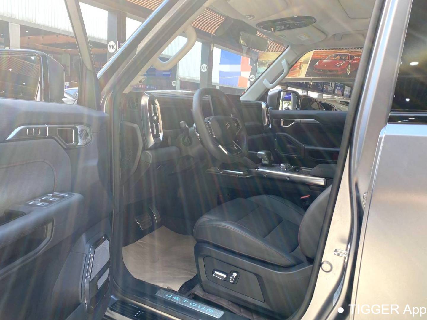 JETOUR 2023 Traveler 2.0T 4WD Crossover PRO Automatic Transmission