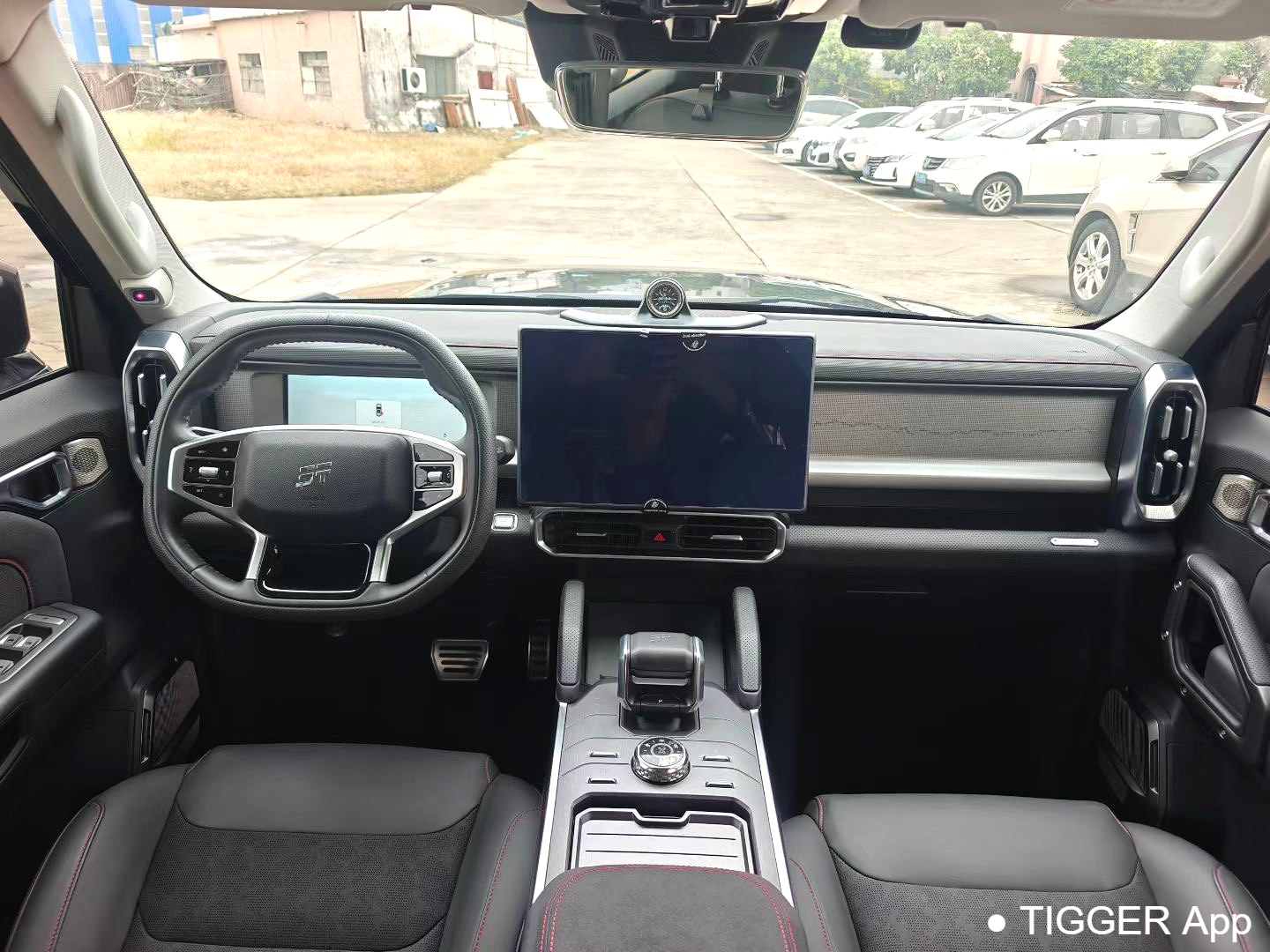 JETOUR 2023 Traveler 2.0T 4WD Crossover PRO Automatic Transmission