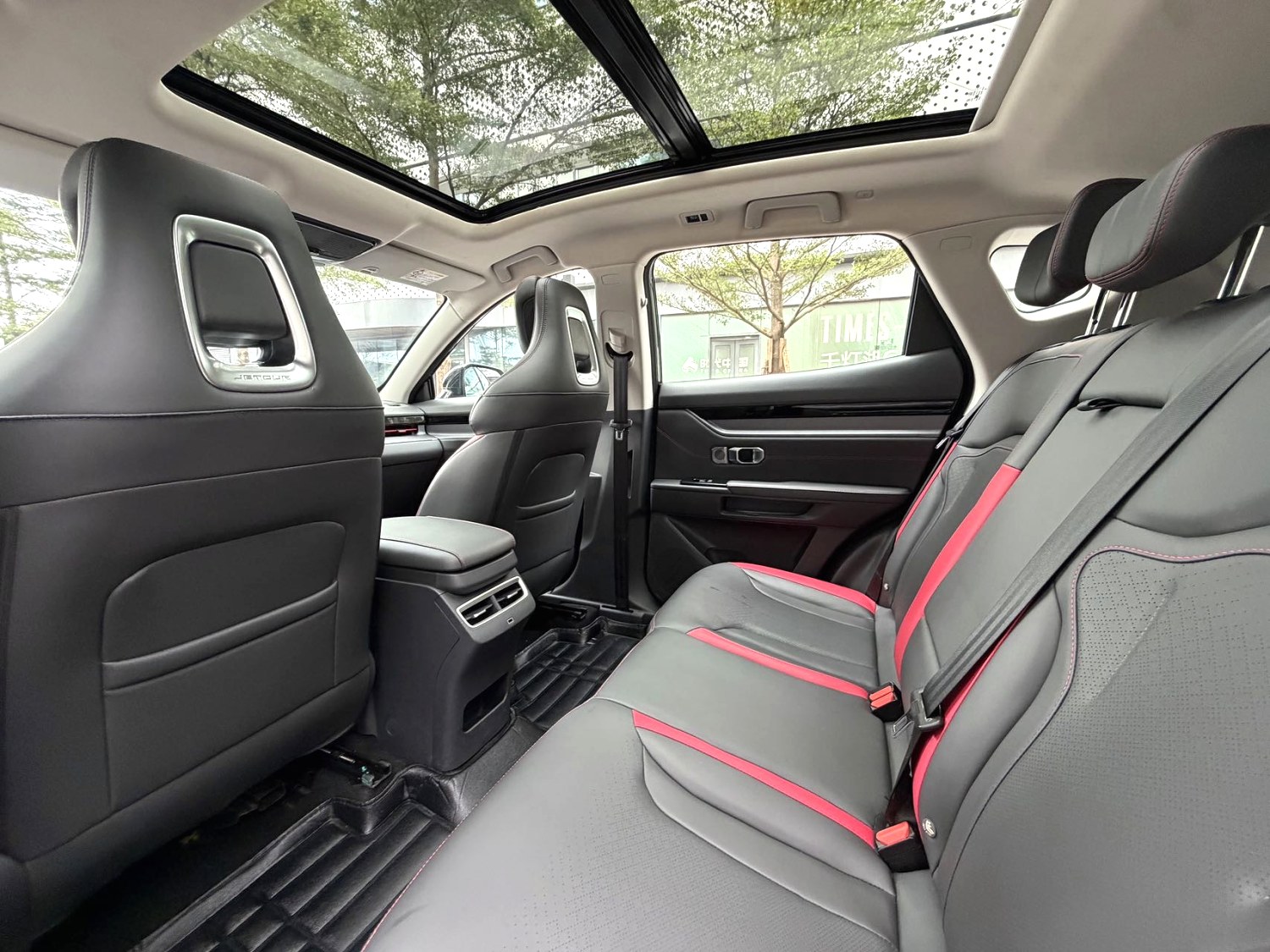 JETOUR 2024 DASHING 1.5T Longteng Edition PRO Automatic Transmission