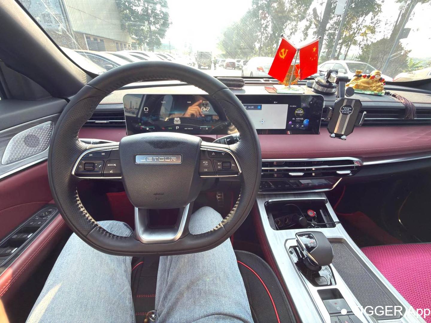 JETOUR 2023 X70 PLUS 1.5T Hero PLUS 5-seater automatic transmission