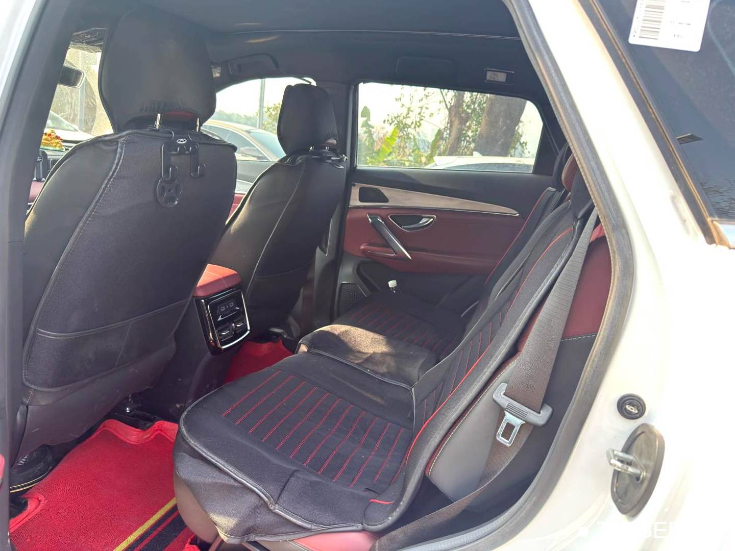 JETOUR 2023 X70 PLUS 1.5T Hero PLUS 5-seater automatic transmission