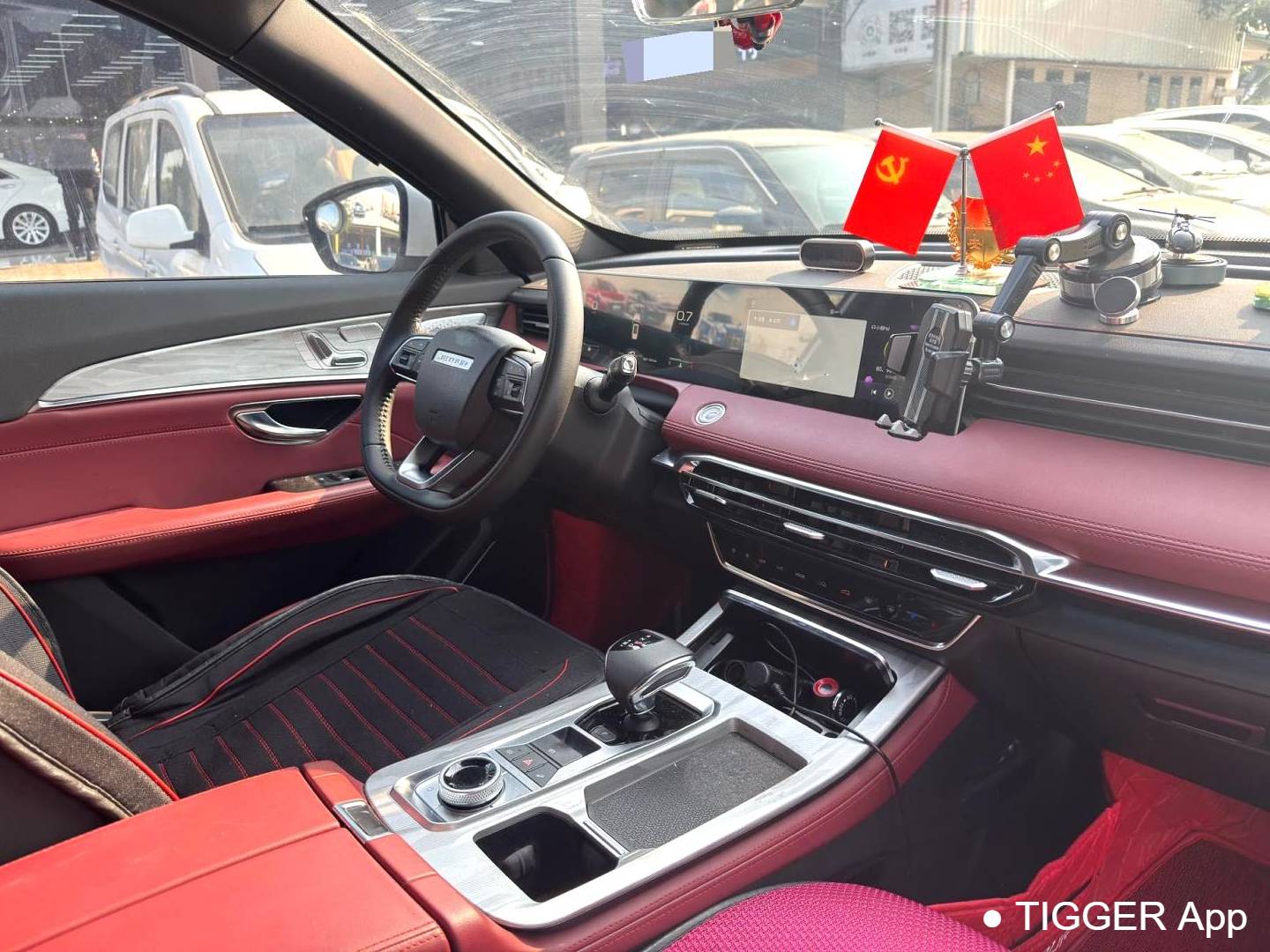 JETOUR 2023 X70 PLUS 1.5T Hero PLUS 5-seater automatic transmission