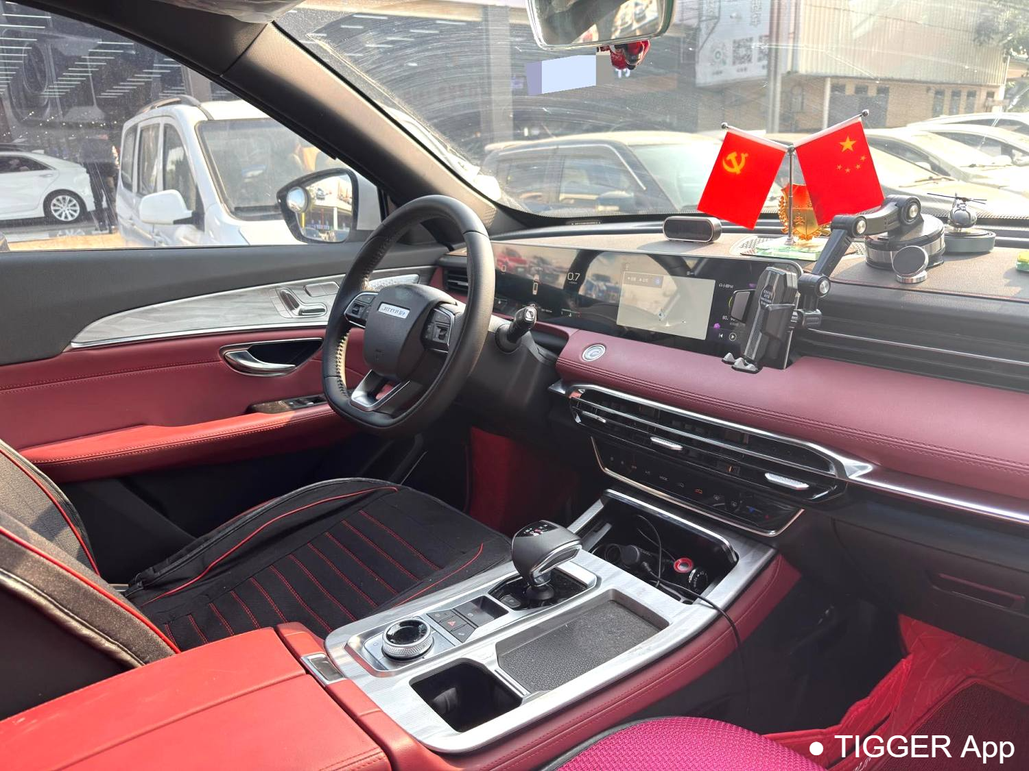 JETOUR 2023 X70 PLUS 1.5T Hero PLUS 5-seater automatic transmission