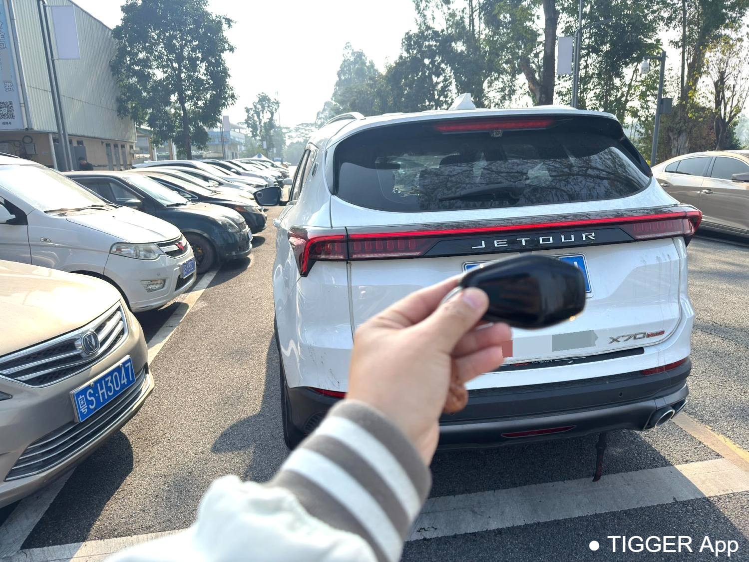 JETOUR 2023 X70 PLUS 1.5T Hero PLUS 5-seater automatic transmission