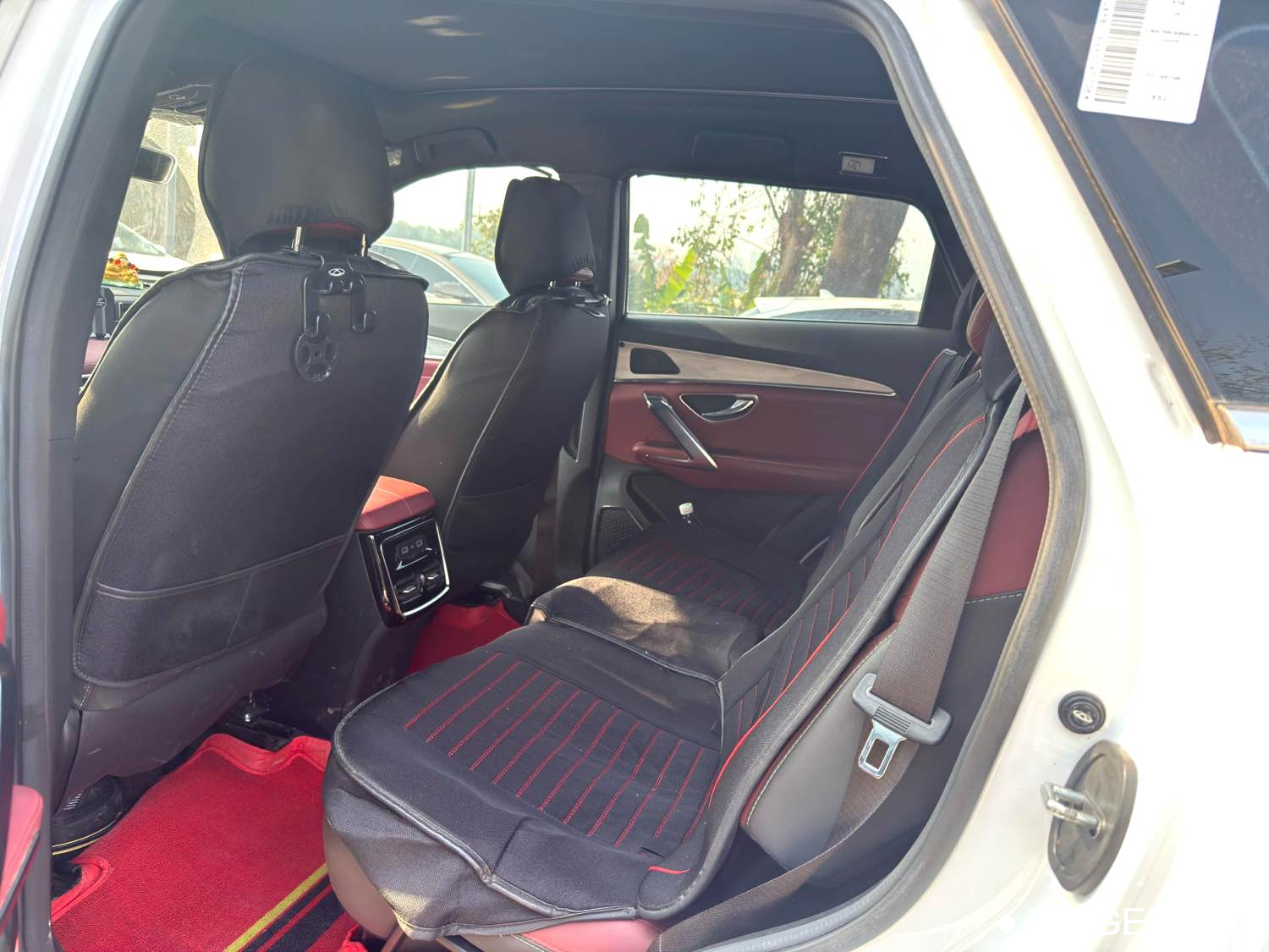 JETOUR 2023 X70 PLUS 1.5T Hero PLUS 5-seater automatic transmission