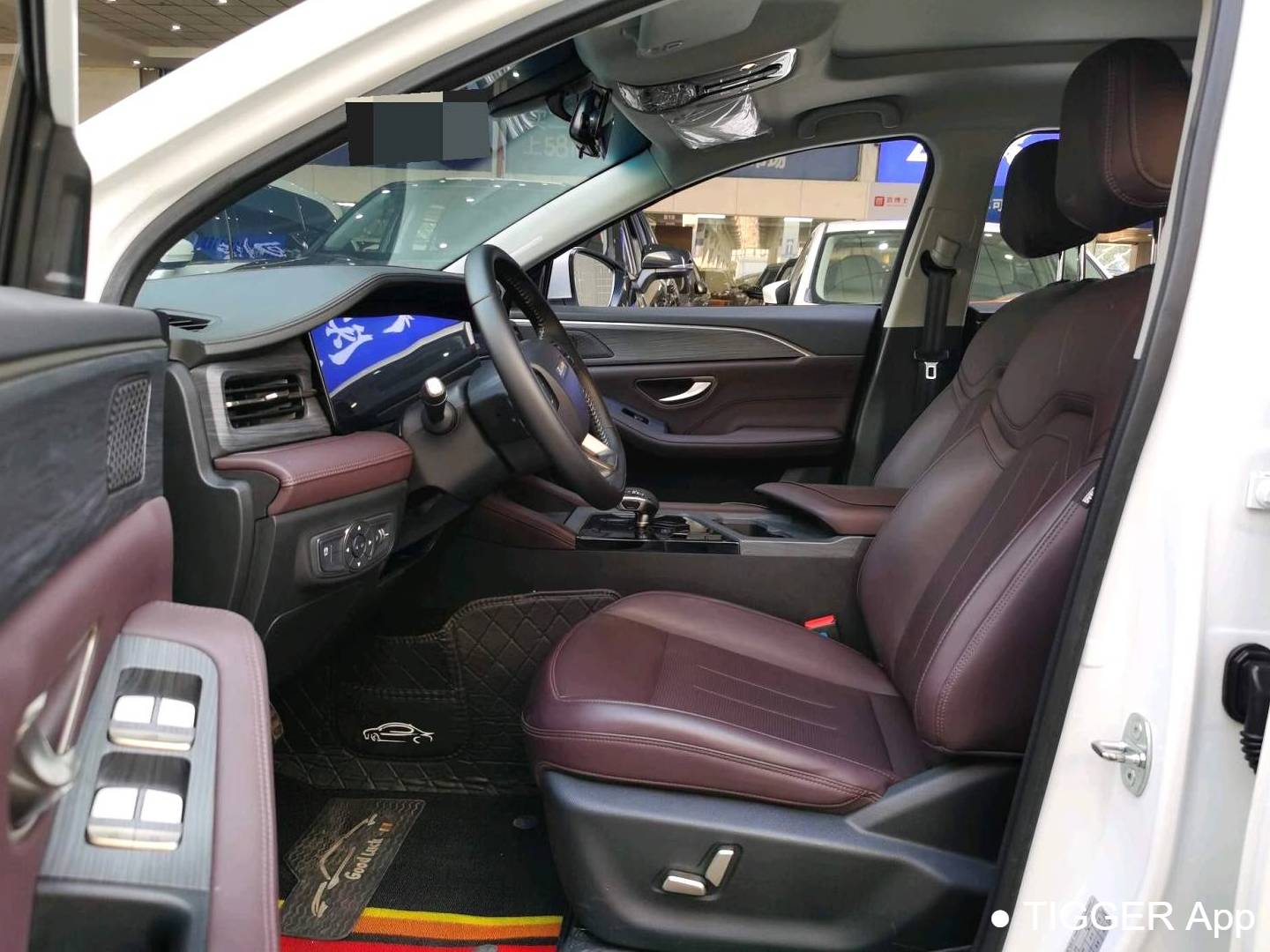 JETOUR 2024 X90 PLUS 1.6TD Villa PRO 7-seater Automatic Transmission