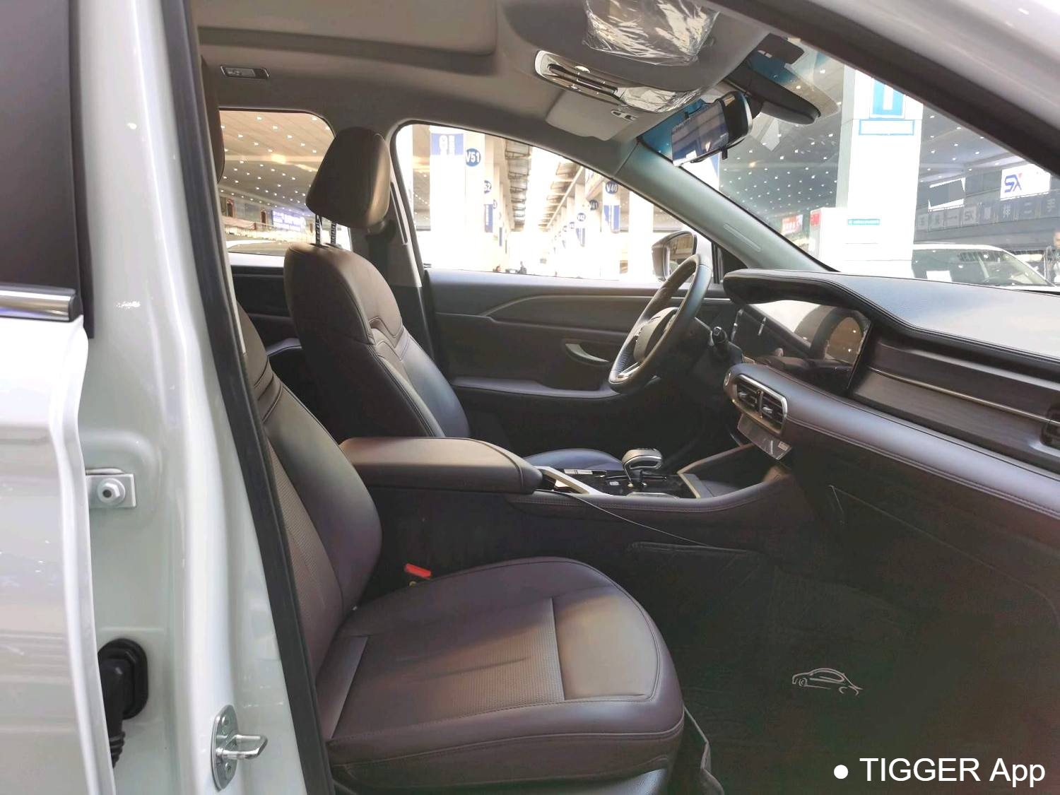 JETOUR 2024 X90 PLUS 1.6TD Villa PRO 7-seater Automatic Transmission