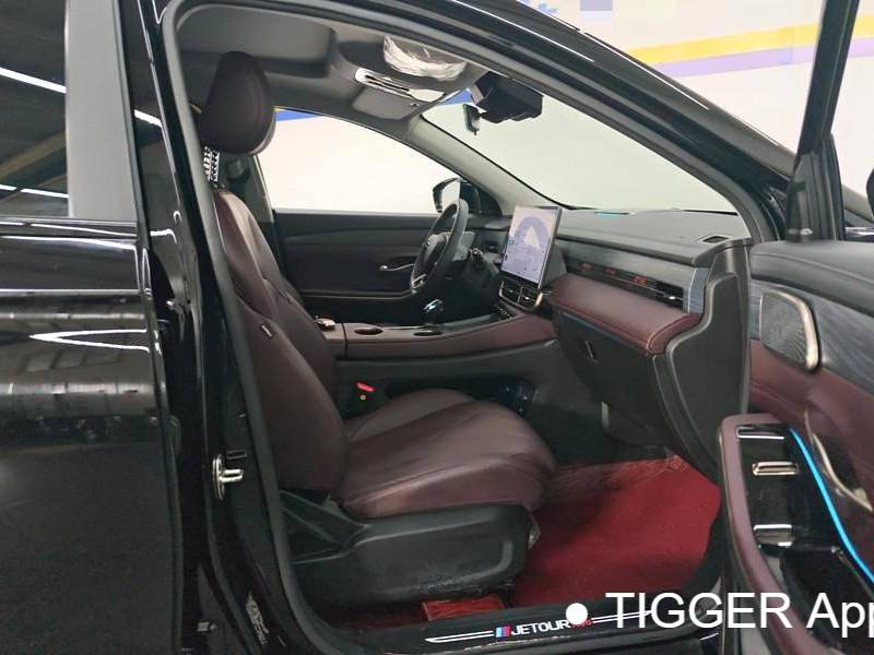 JETOUR 2024 X90 PRO 1.6T Ultimate Edition 5-seater automatic transmission