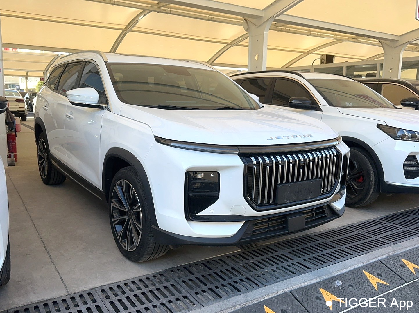 JETOUR 2024 X90 PRO 2.0T Luxury Edition 5-seater automatic transmission