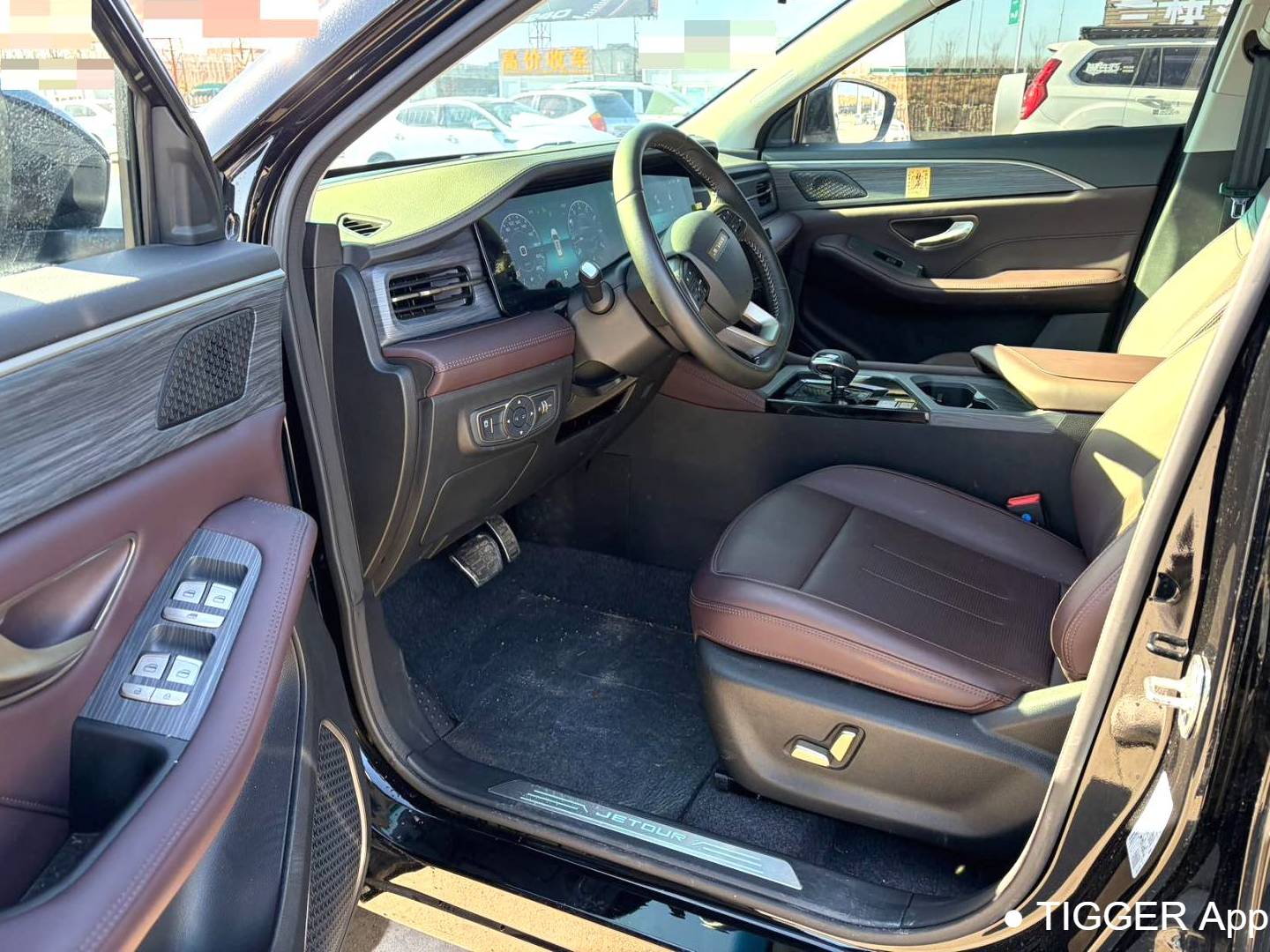 JETOUR 2023 X90 PLUS 1.6TD Villa 7-seater automatic transmission