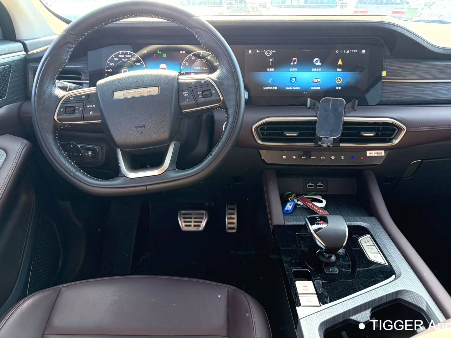 JETOUR 2023 X90 PLUS 1.6TD Villa 7-seater automatic transmission