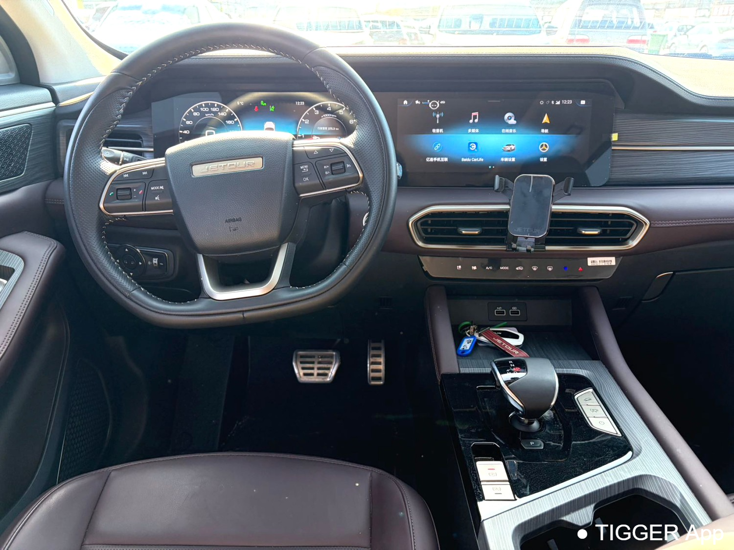 JETOUR 2023 X90 PLUS 1.6TD Villa 7-seater automatic transmission