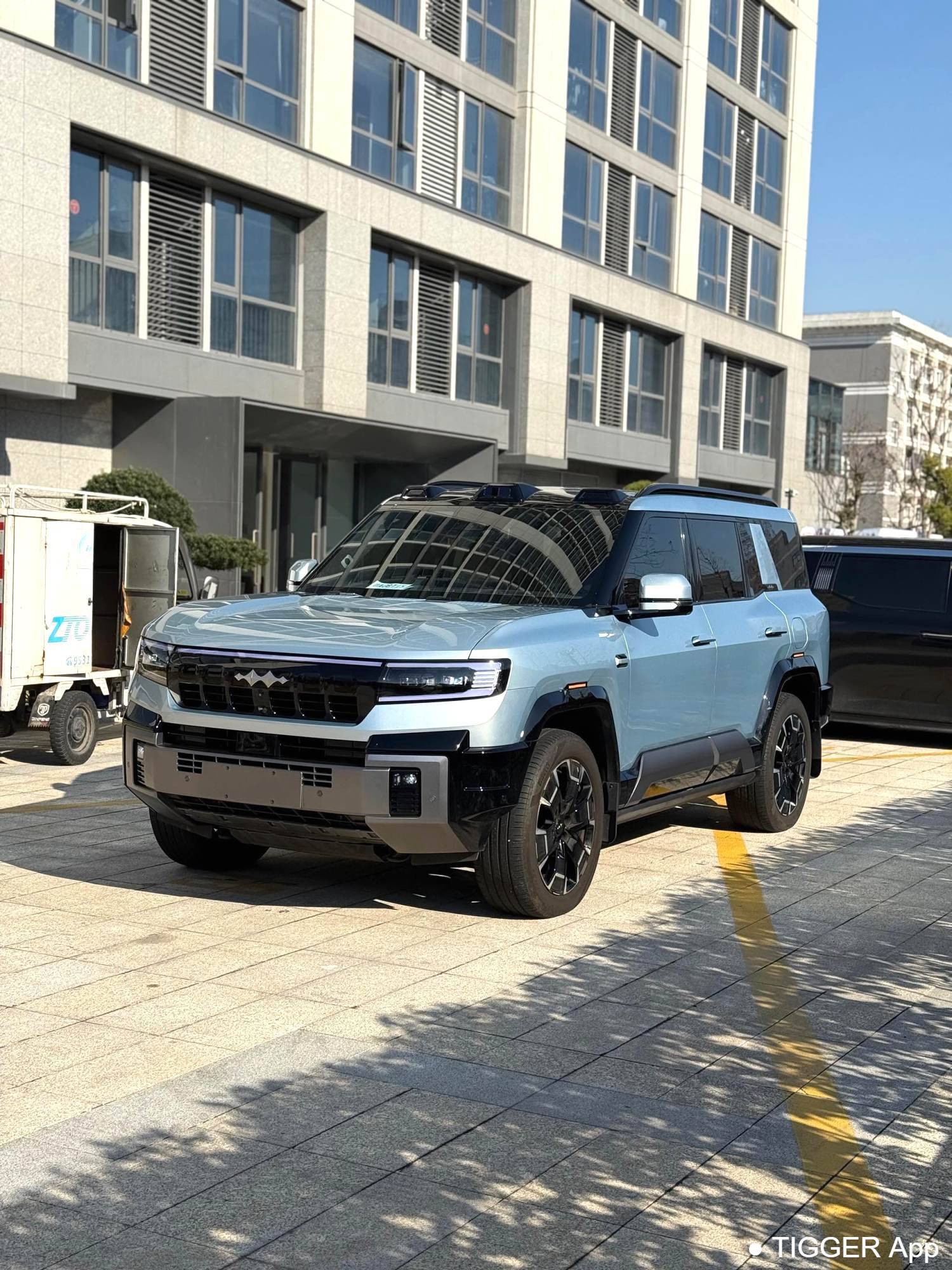 二手Formula Leopard‌ 2025 Leopard 8 2.0T Stepless Intelligent Brave Flagship Edition 7-seater Automatic Transmission