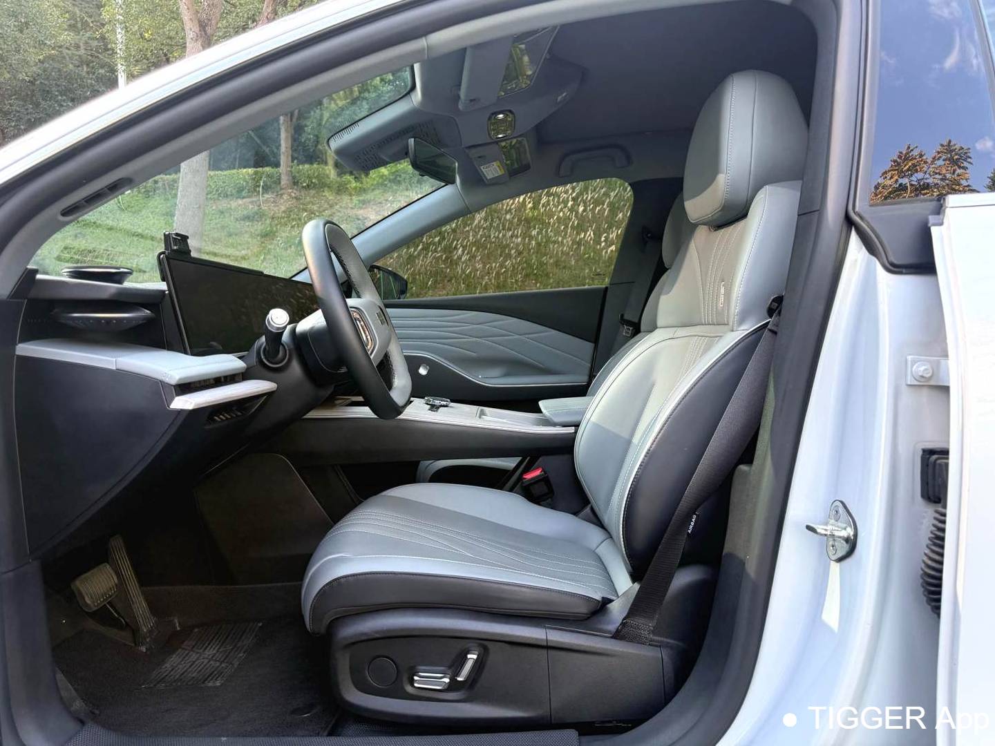 GALAXY 2024 E8 550km PRO Automatic Transmission