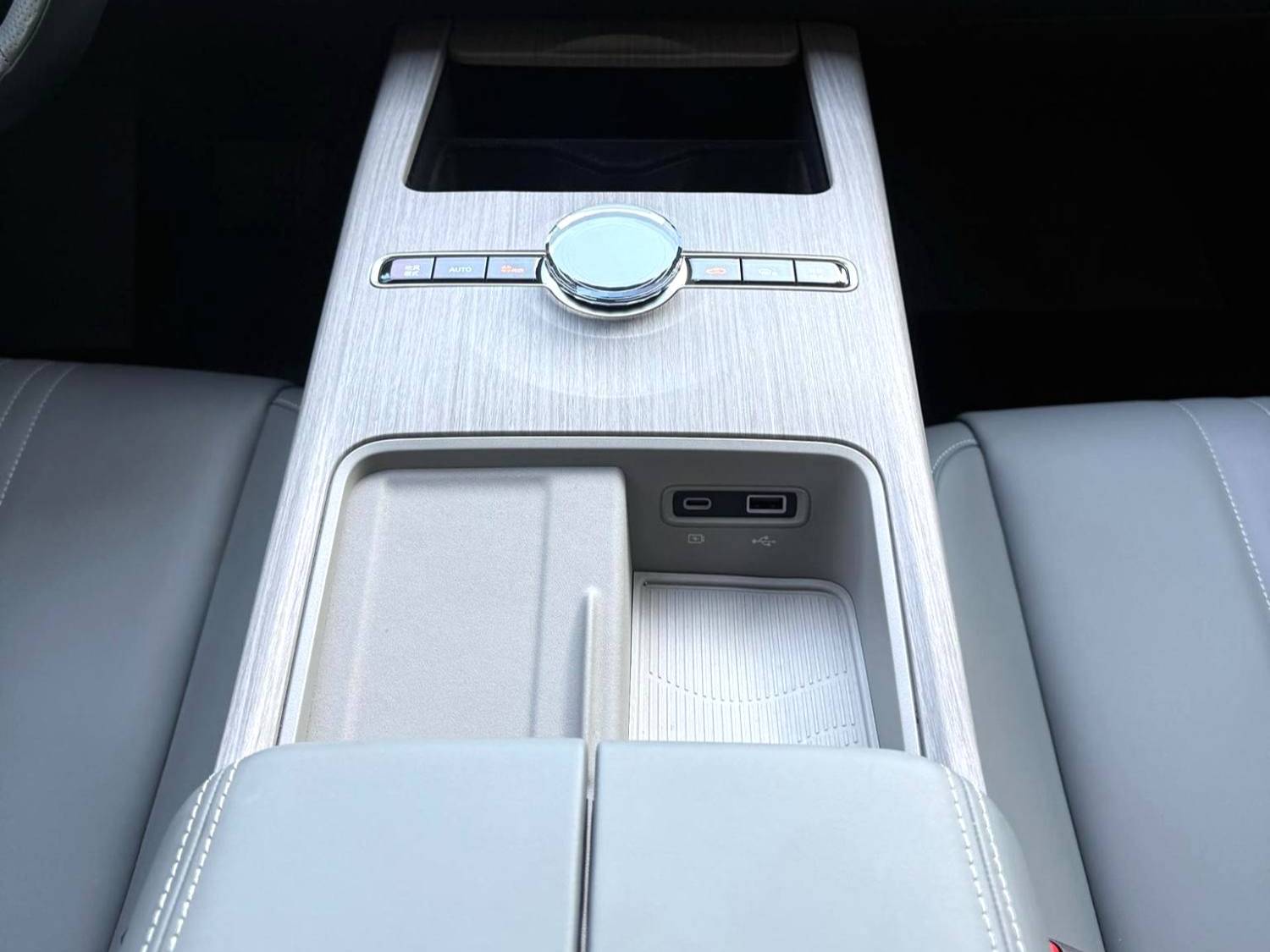 GALAXY 2024 E8 550km PRO Automatic Transmission