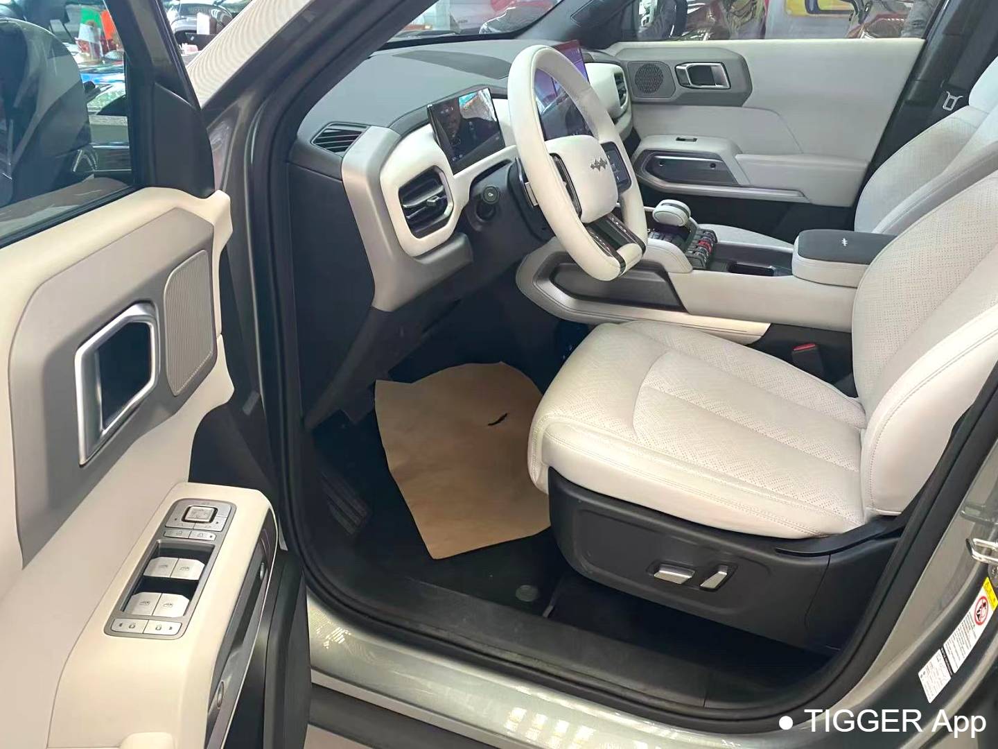 Formula Leopard‌ 2025 T3 501KM Rear Drive Intelligent Driving Max Edition Automatic Transmission
