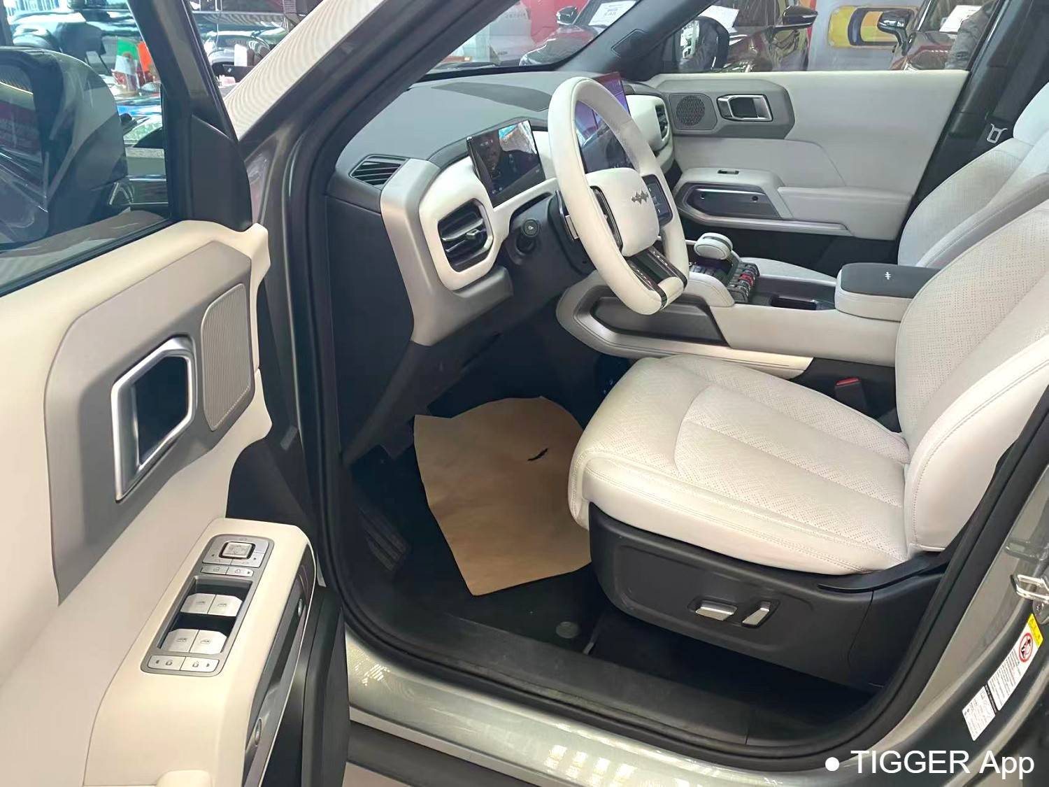 二手Formula Leopard‌ 2025 T3 501KM Rear Drive Intelligent Driving Max Edition Automatic Transmission